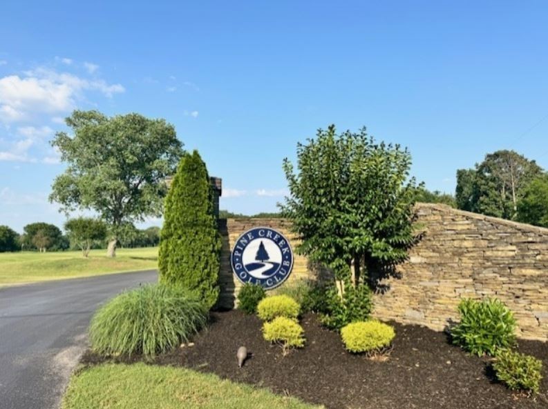 For those that love golfing, Pine Creek Golf Club offers a secluded setting for a peaceful and relaxing 18 holes!