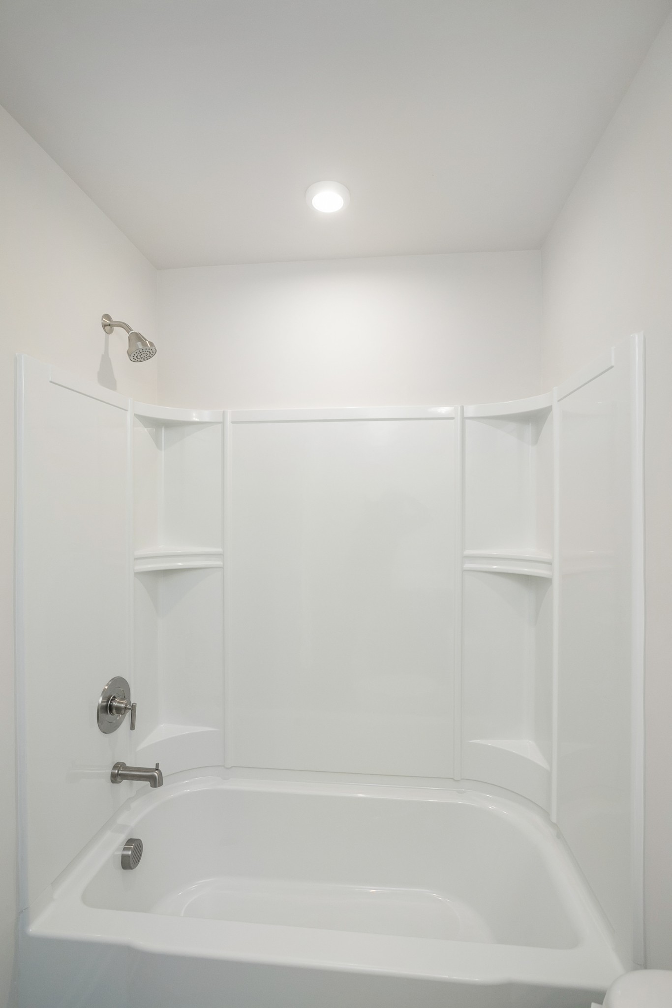 (Photos of similar model)