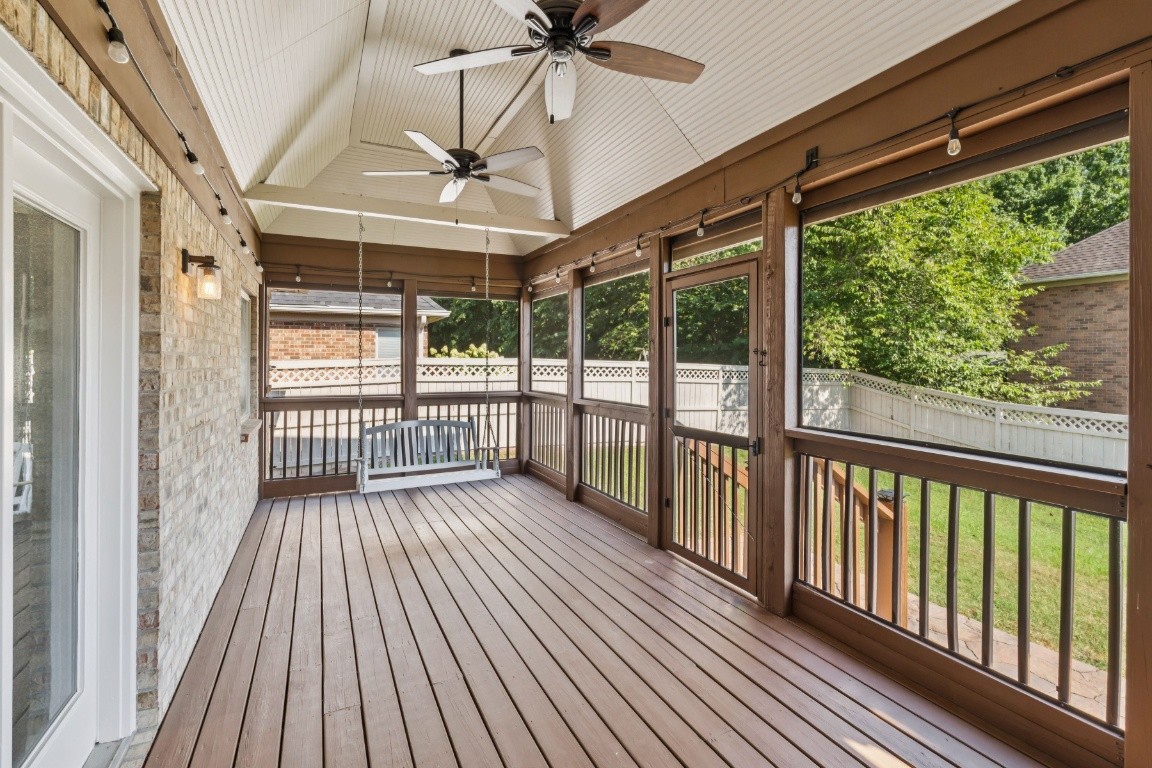 Screened Porch!
