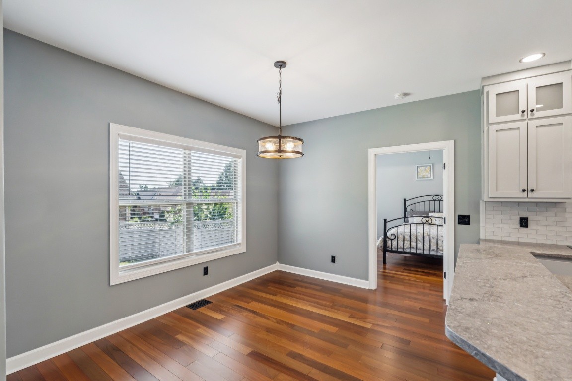 Great Eat-In space in Kitchen