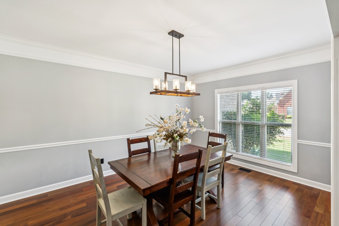 Spacious Dining Room