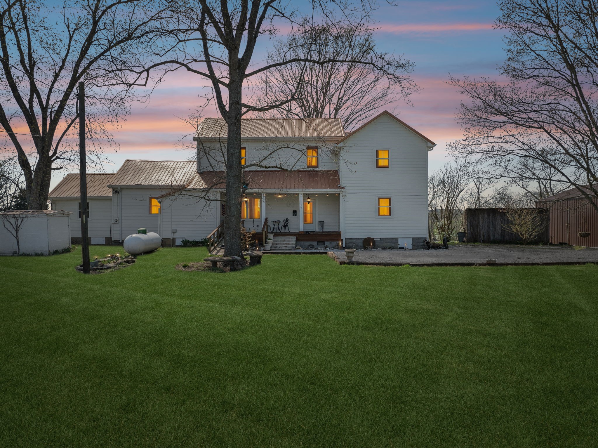 20 Bledsoe Borough Ln, Riddleton, TN 37151