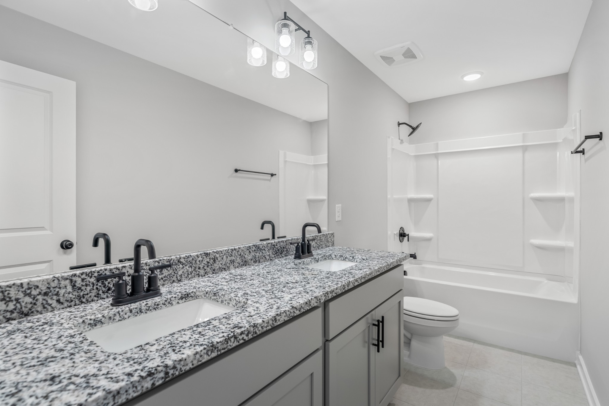 5093 Cothron Dr, White House, TN 37188