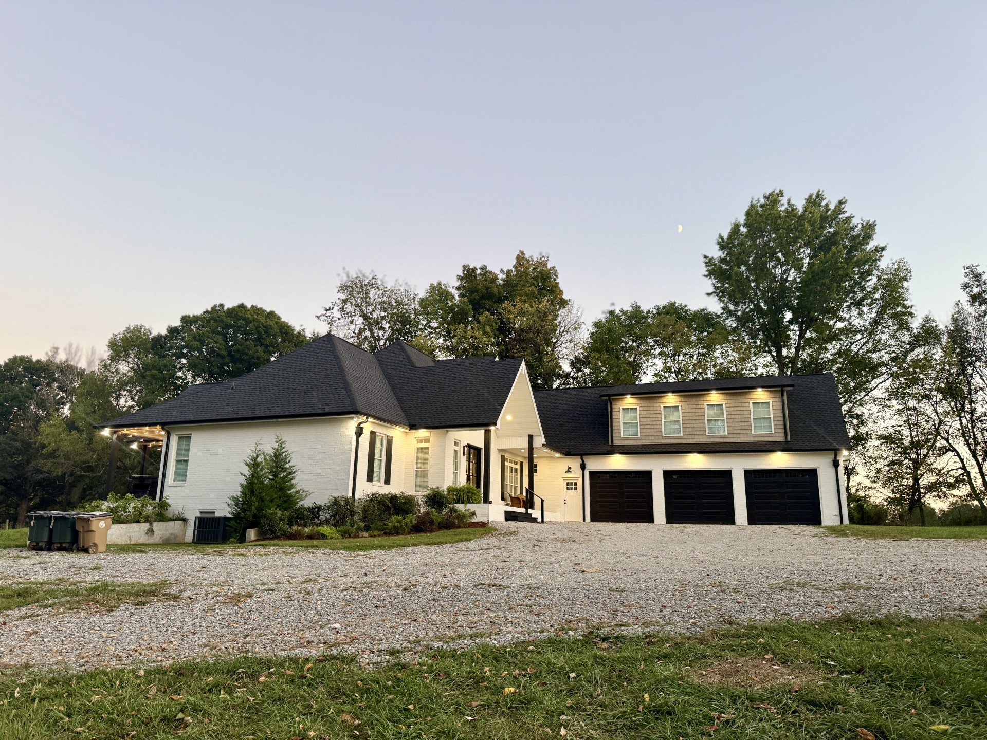 418 Creekmore Rd, Cottontown, TN 37048