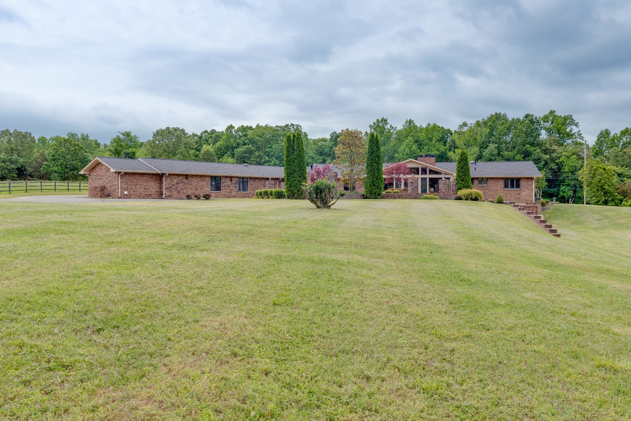 4498 Highway 47 , Charlotte, TN 37036