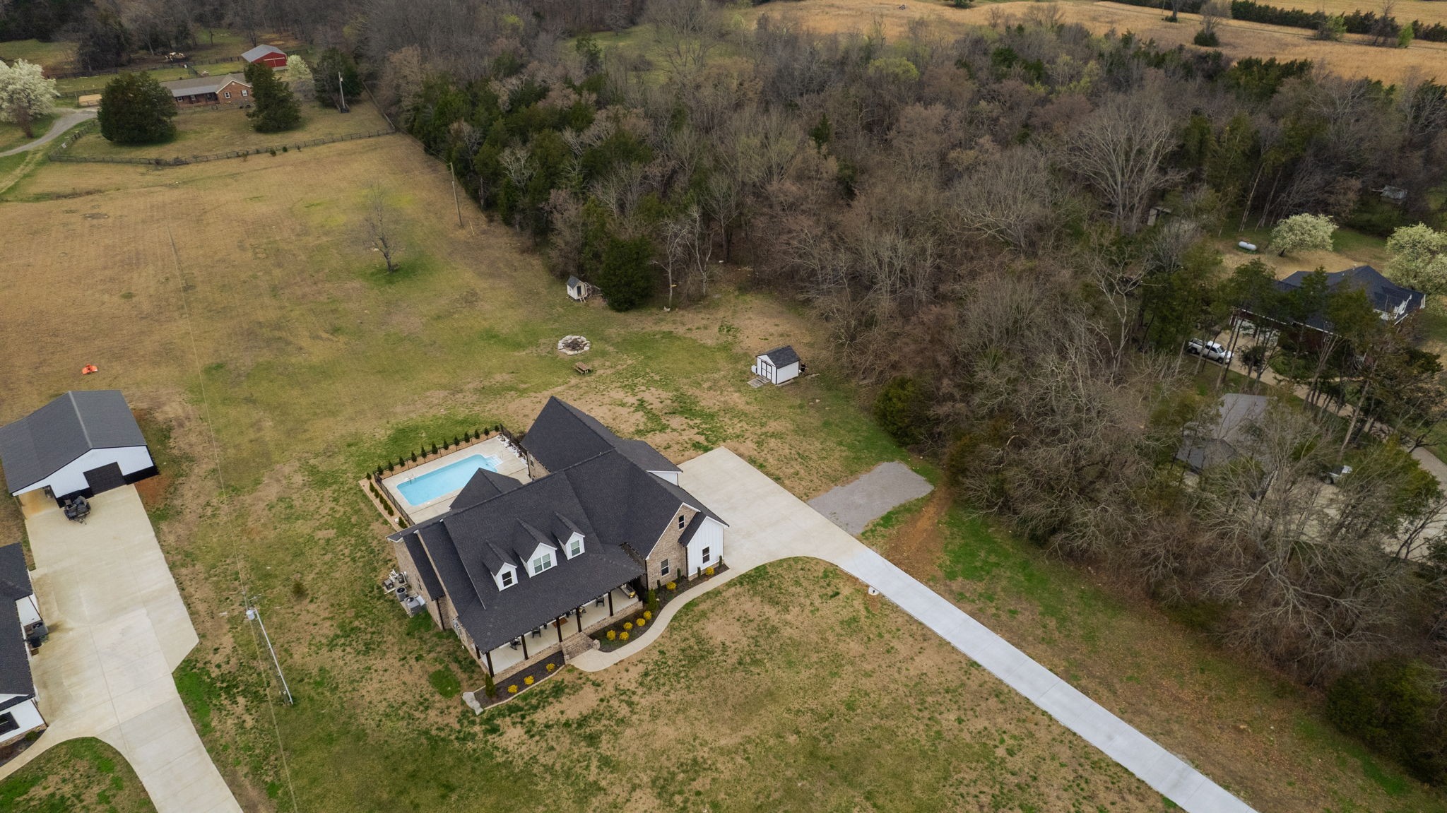 5130 Midland Rd, Christiana, TN 37037