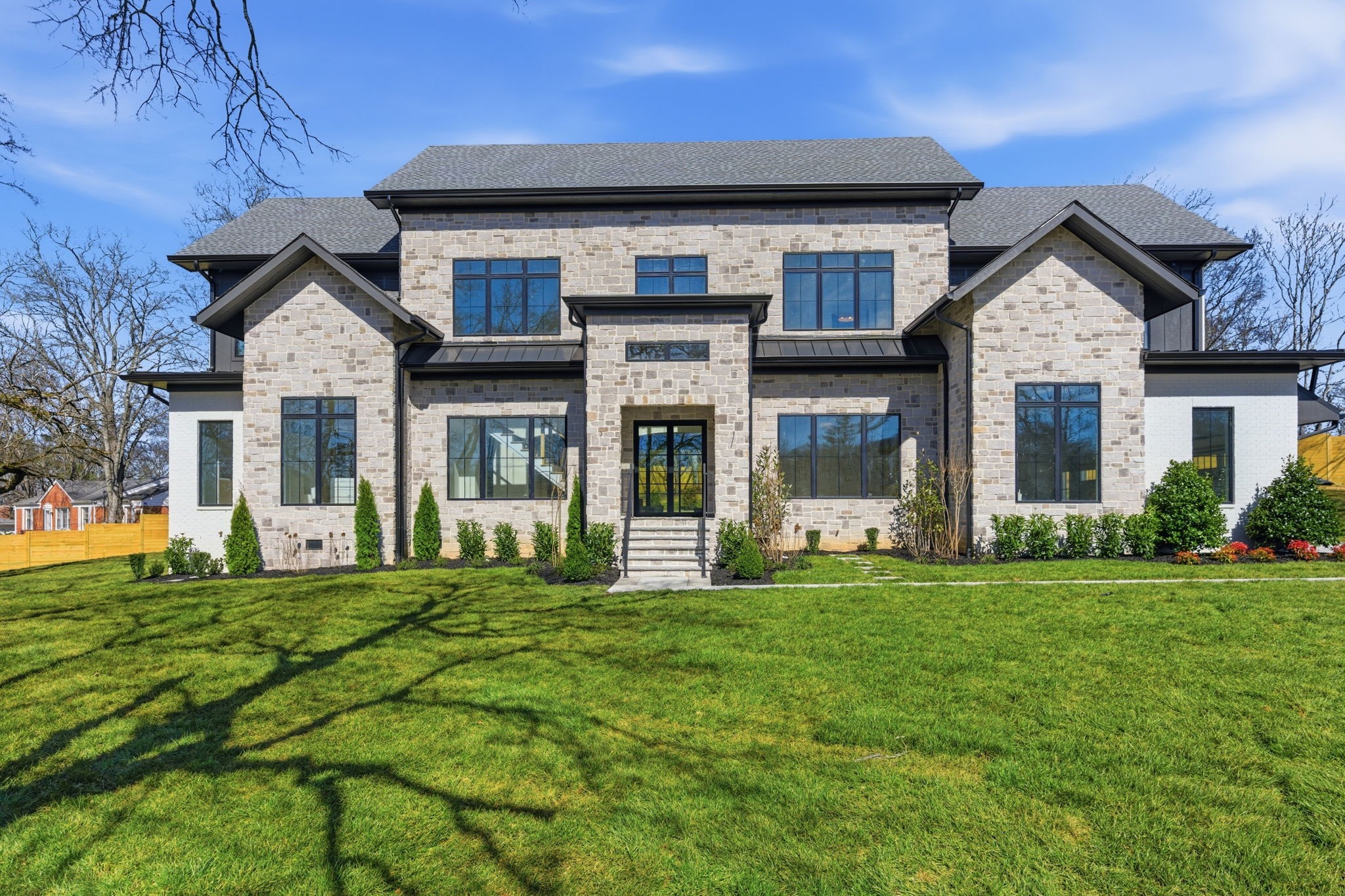 6612 Fleetwood Dr, Nashville, TN 37209