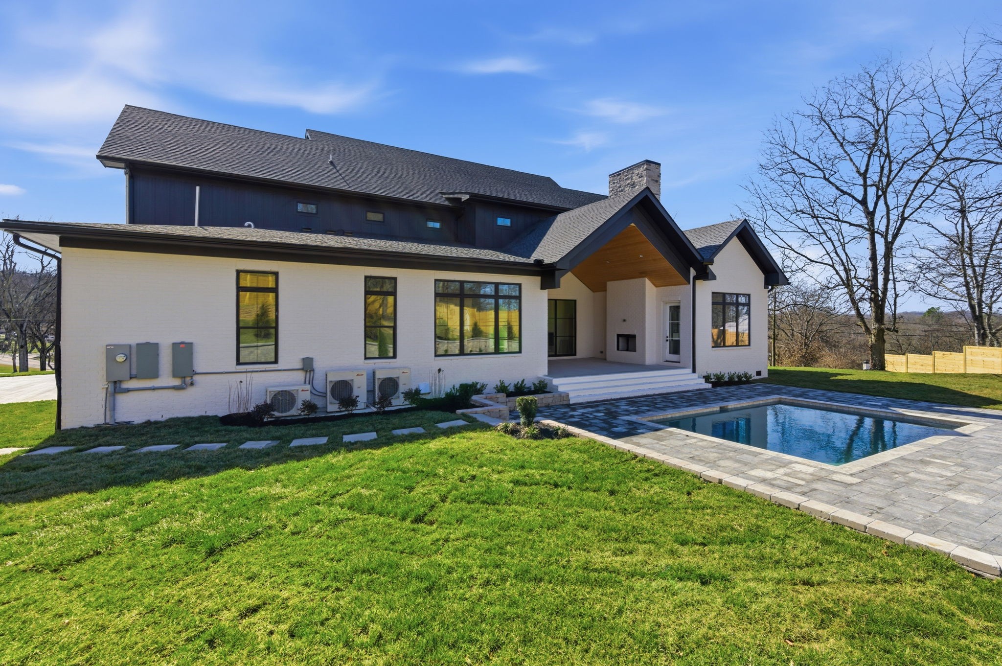 6612 Fleetwood Dr, Nashville, TN 37209