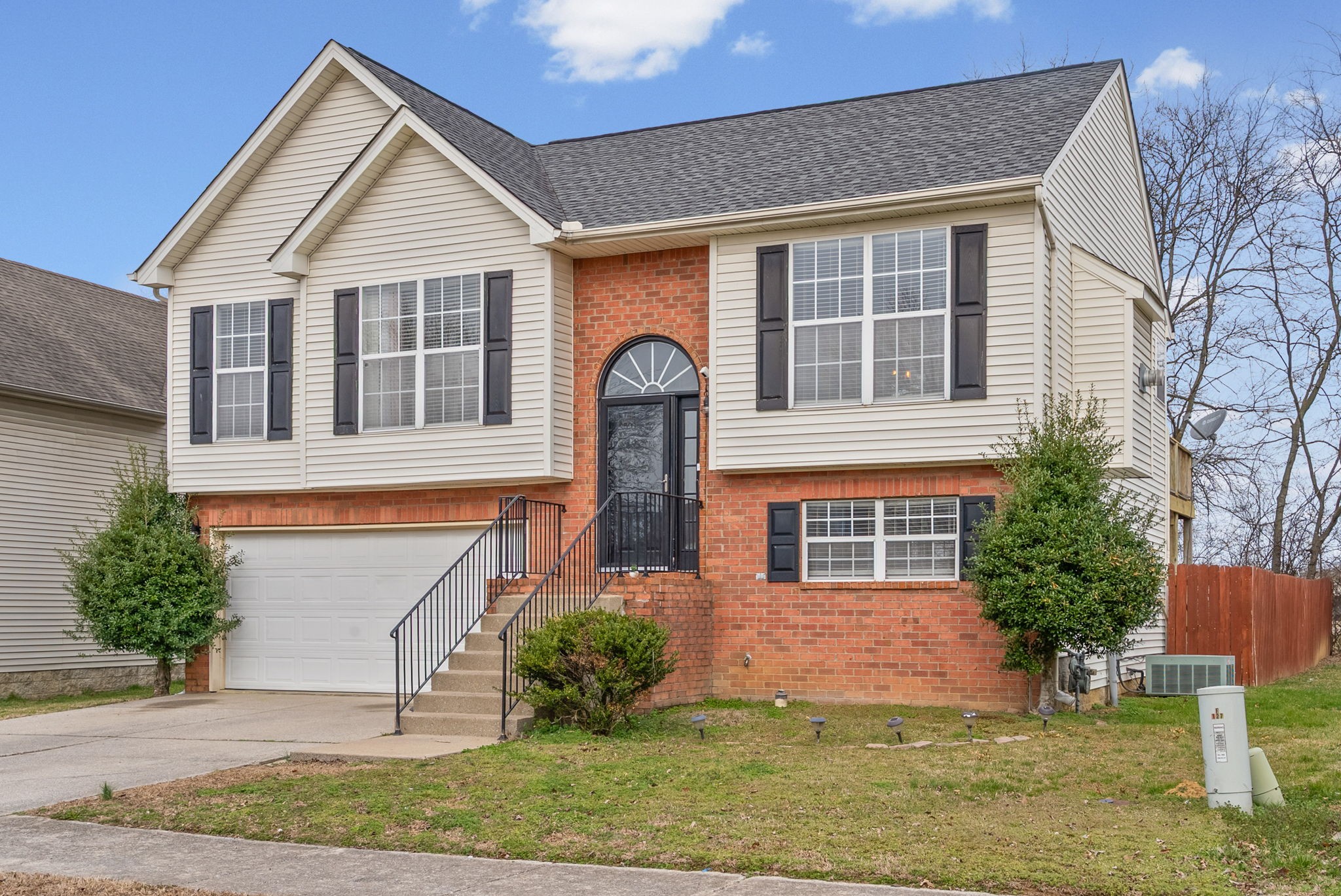 125 Sumner Meadows Ln, Hendersonville, TN 37075
