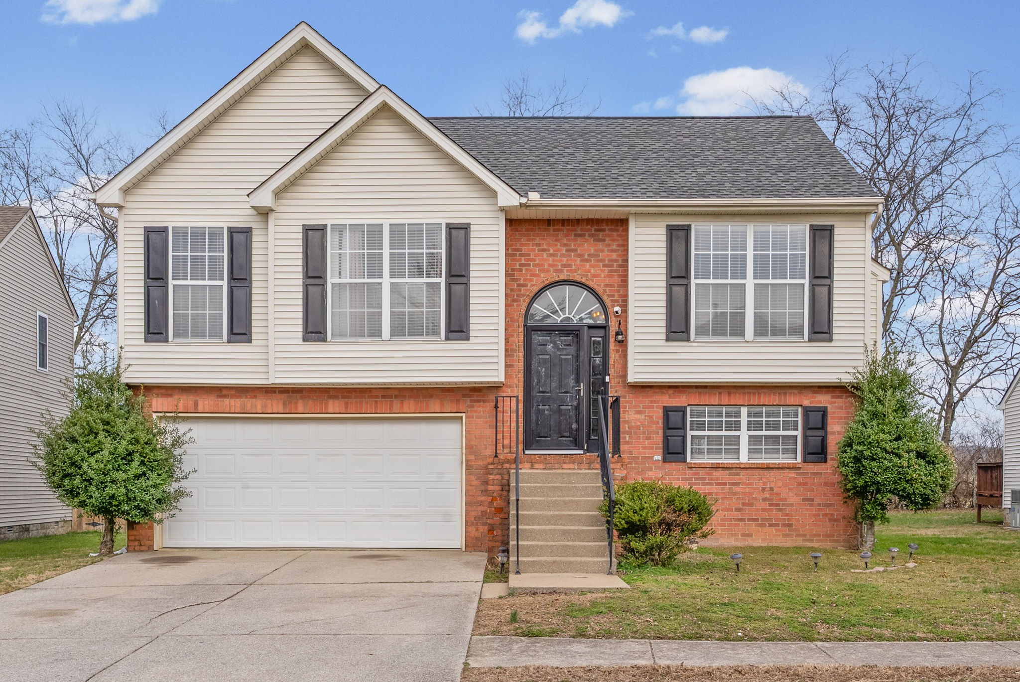 125 Sumner Meadows Ln, Hendersonville, TN 37075