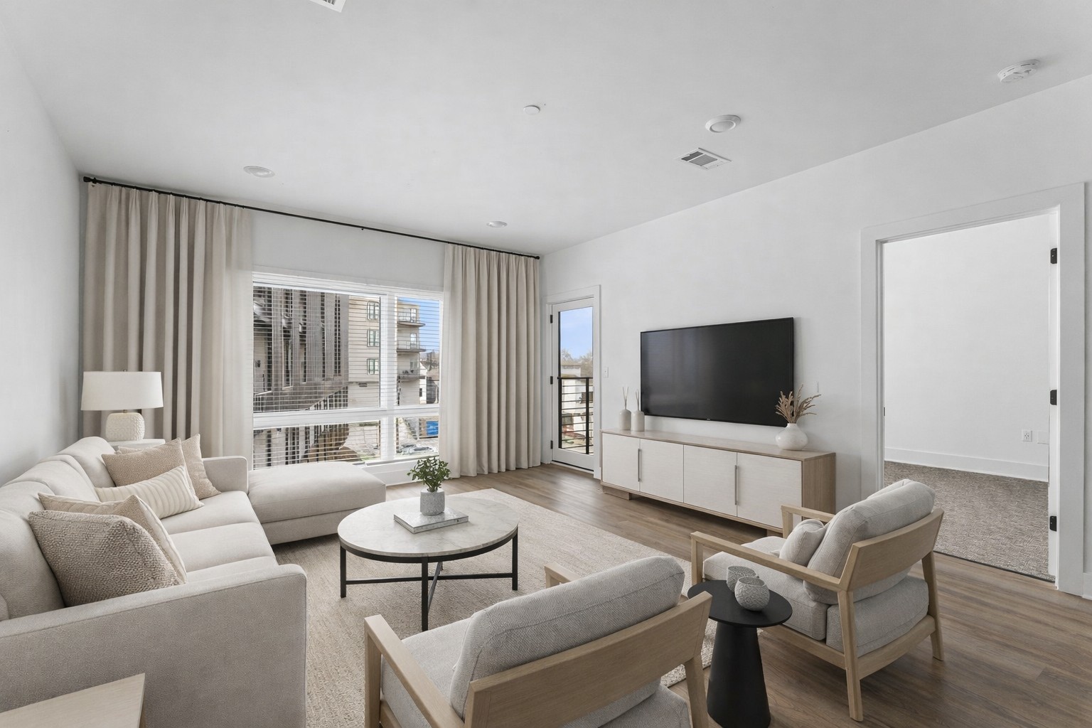 2704 Clifton Ave #201, Nashville, TN 37209