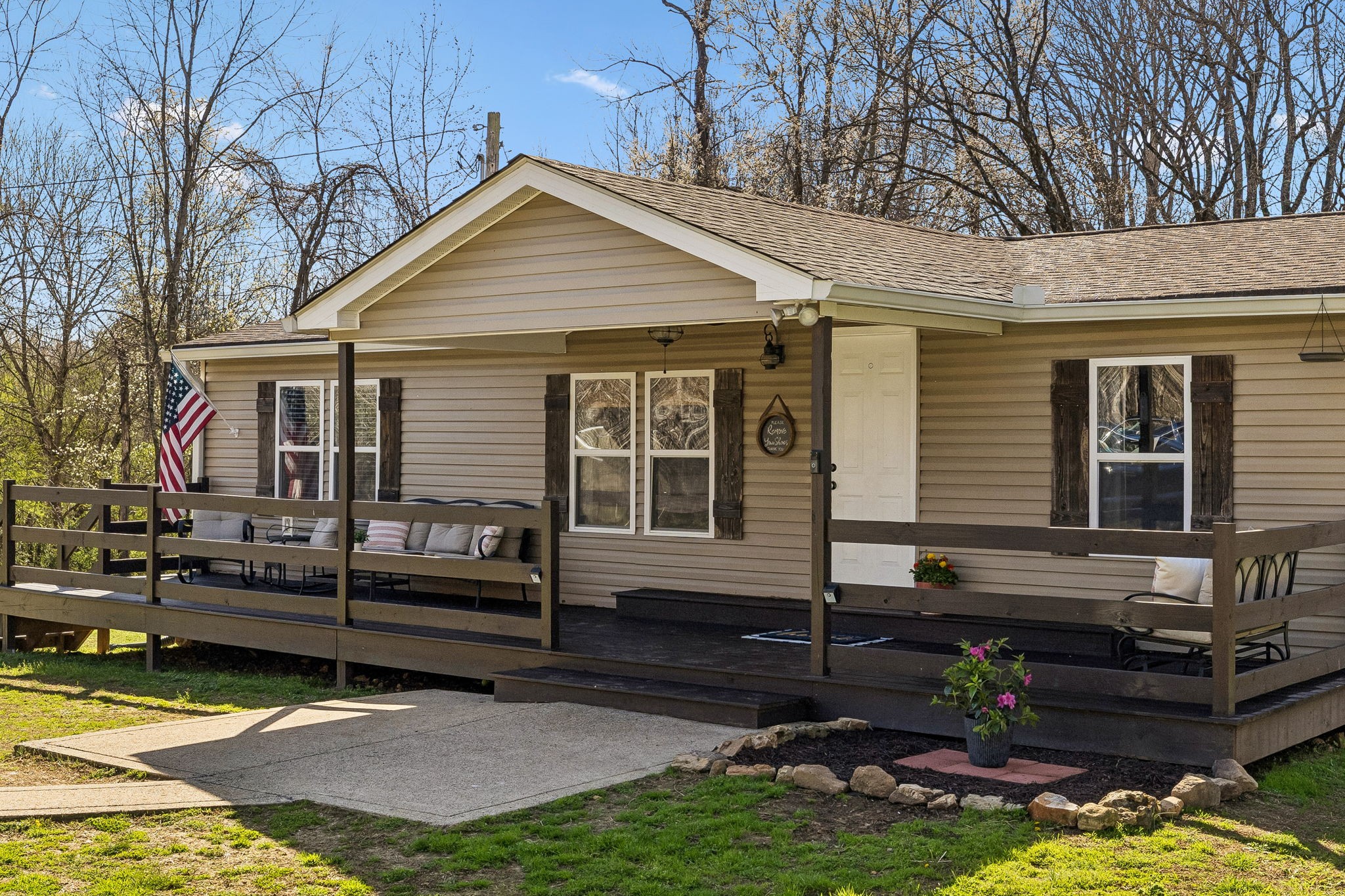 1268 Chapmansboro Rd, Chapmansboro, TN 37035