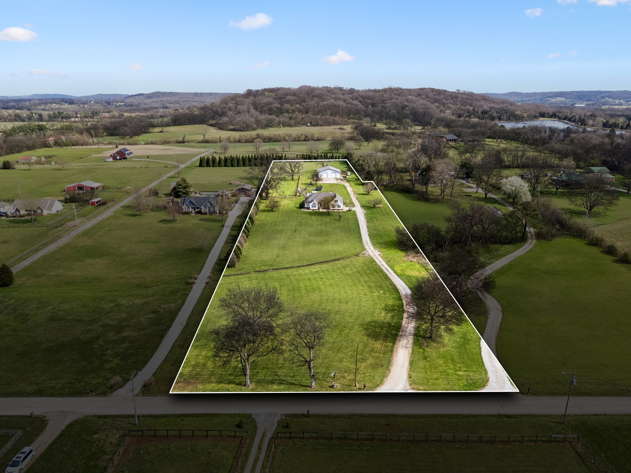 7009 Hoover Mason Ln, Mount Pleasant, TN 38474