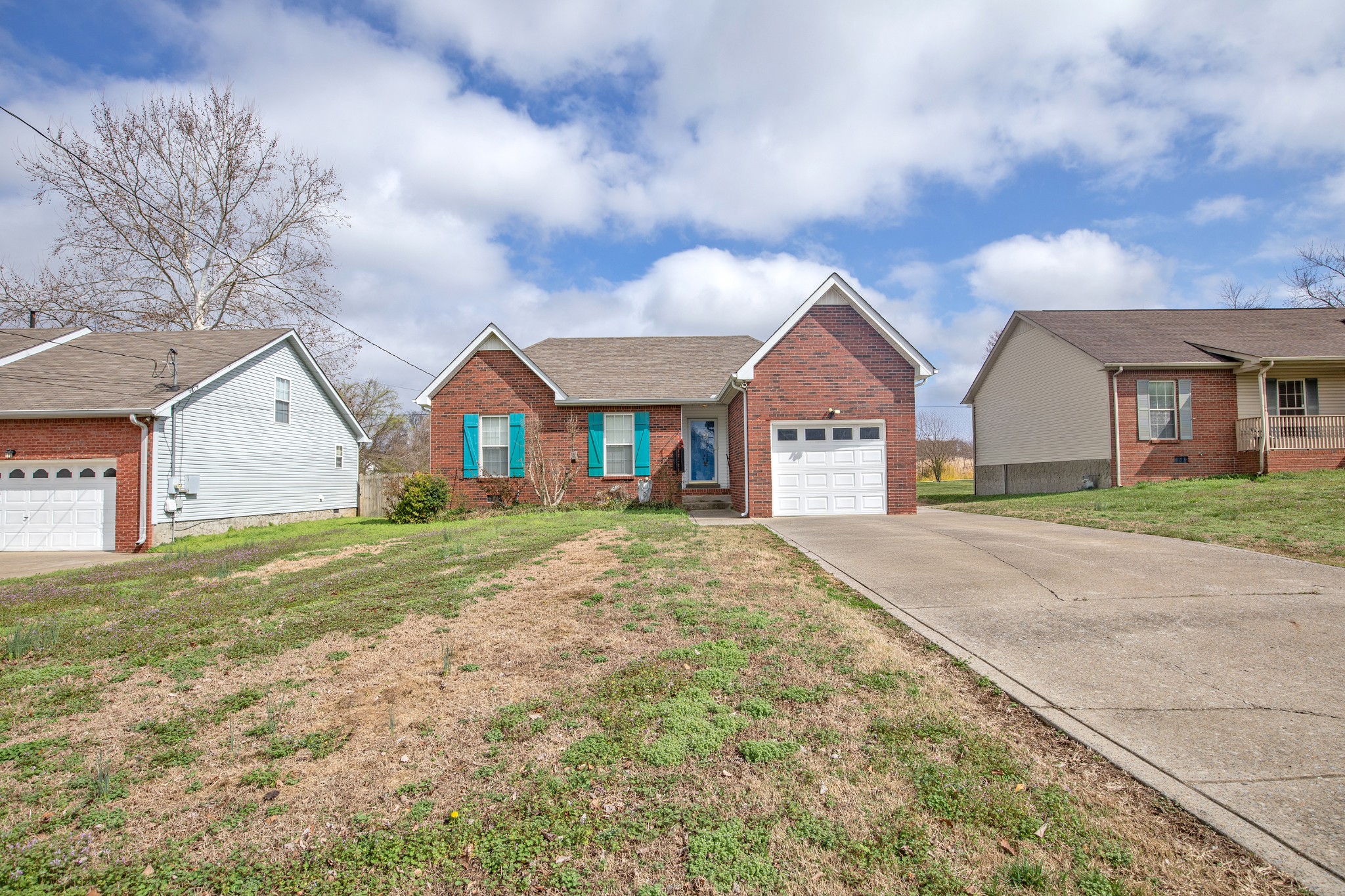 1032 Donoho Dr, Old Hickory, TN 37138