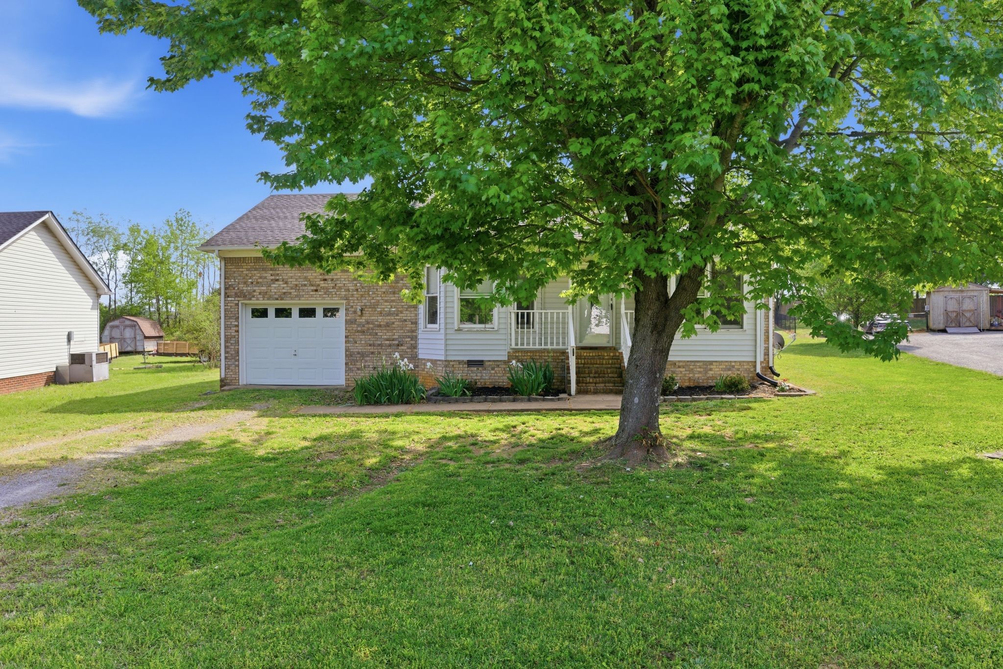 2636 Queen Anne Ct, Springfield, TN 37172