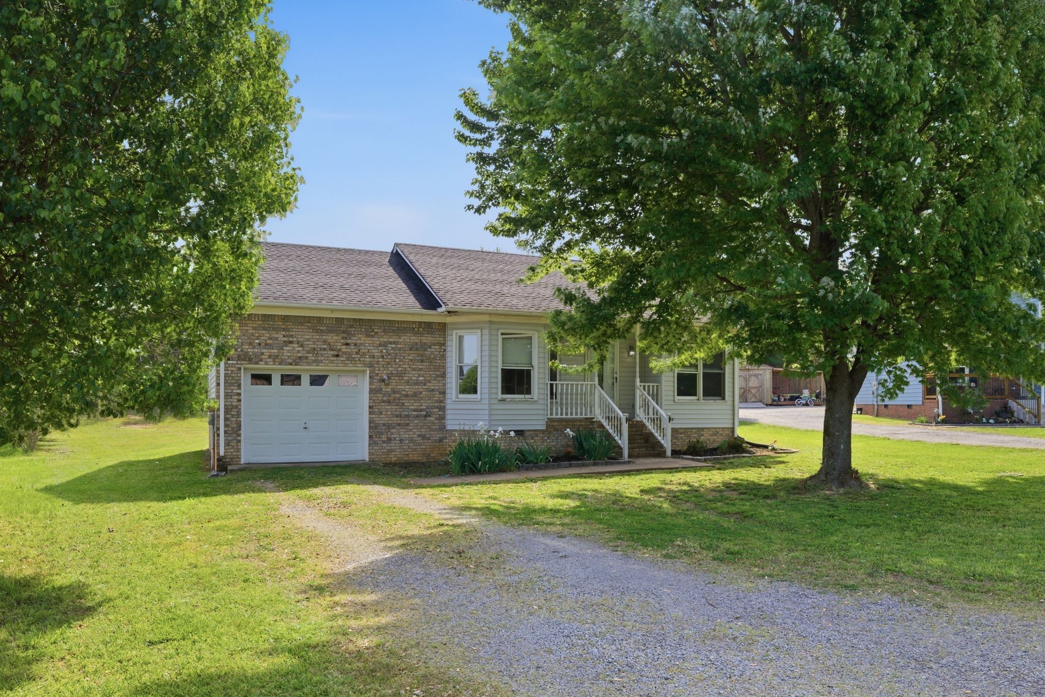 2636 Queen Anne Ct, Springfield, TN 37172