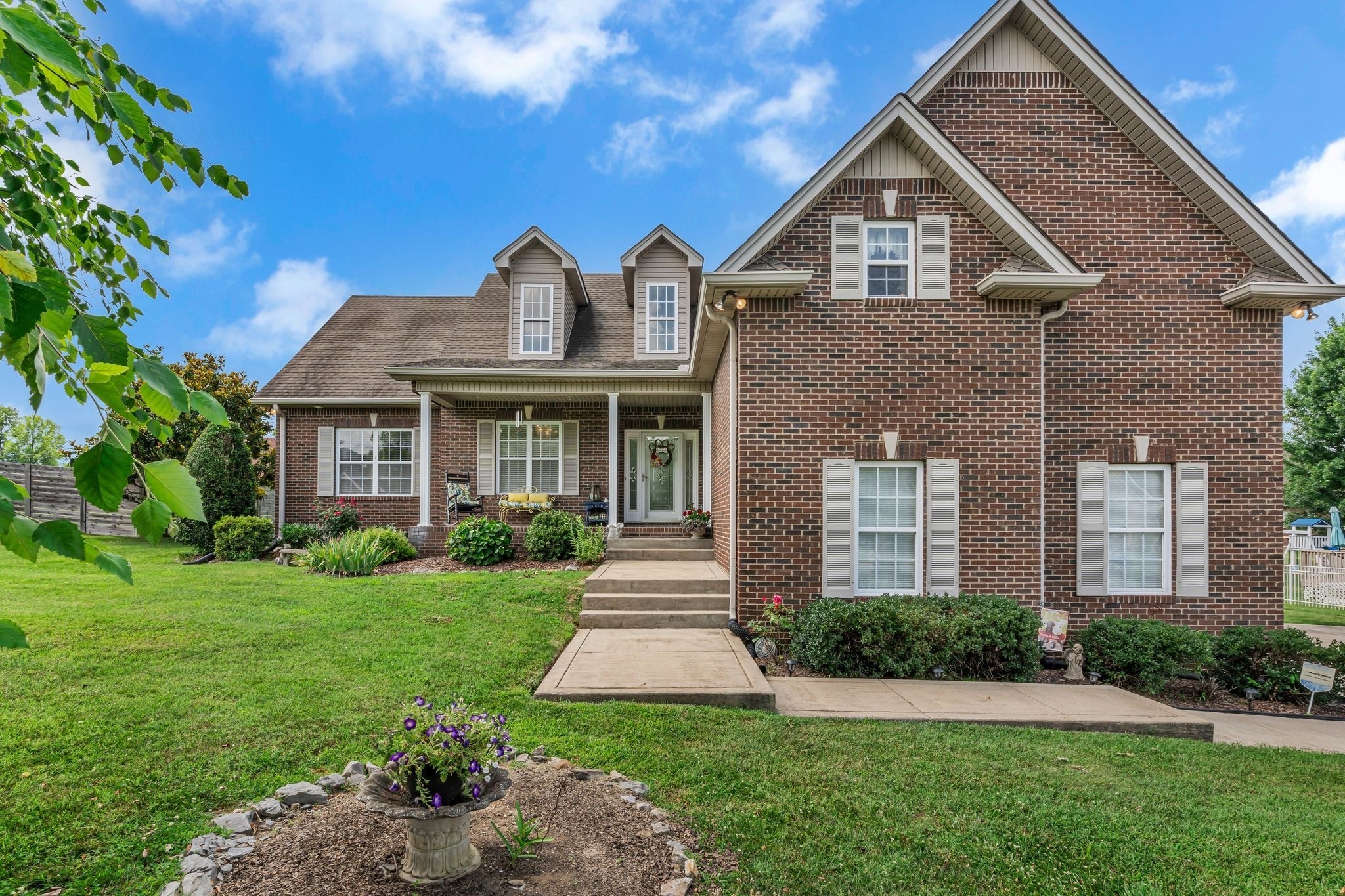 1008 Graceland Way, Greenbrier, TN 37073