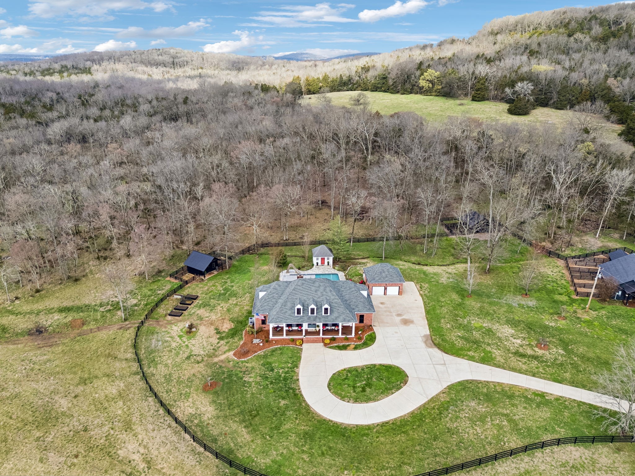 9739 Barlow Ln, Lascassas, TN 37085