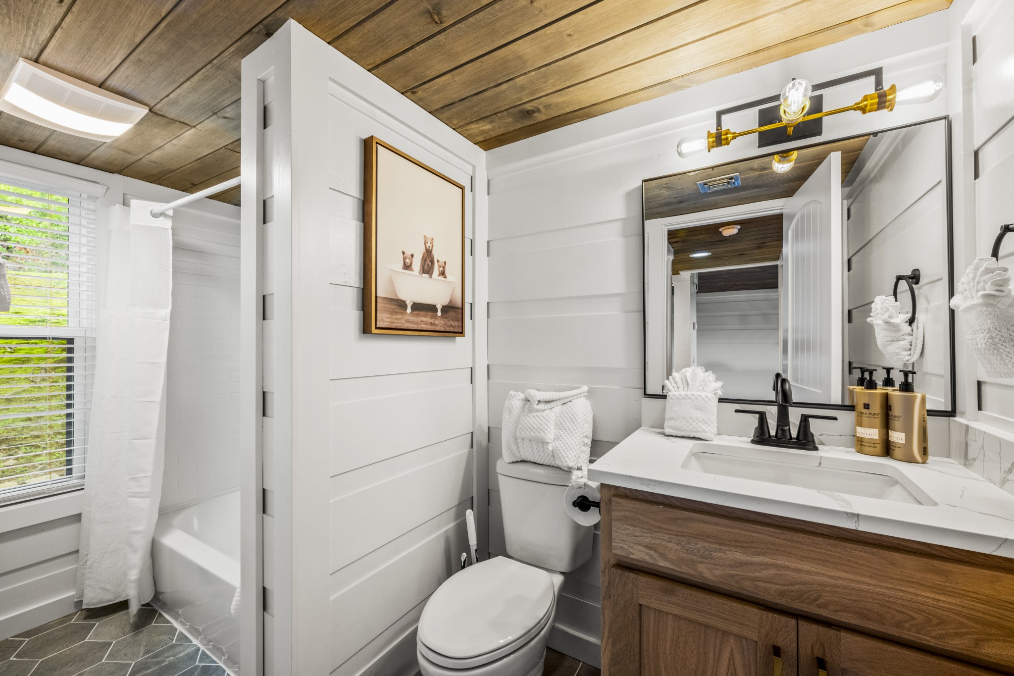 3710 Weber Rd UNIT&nbsp;E-106, Gatlinburg, TN, 37738