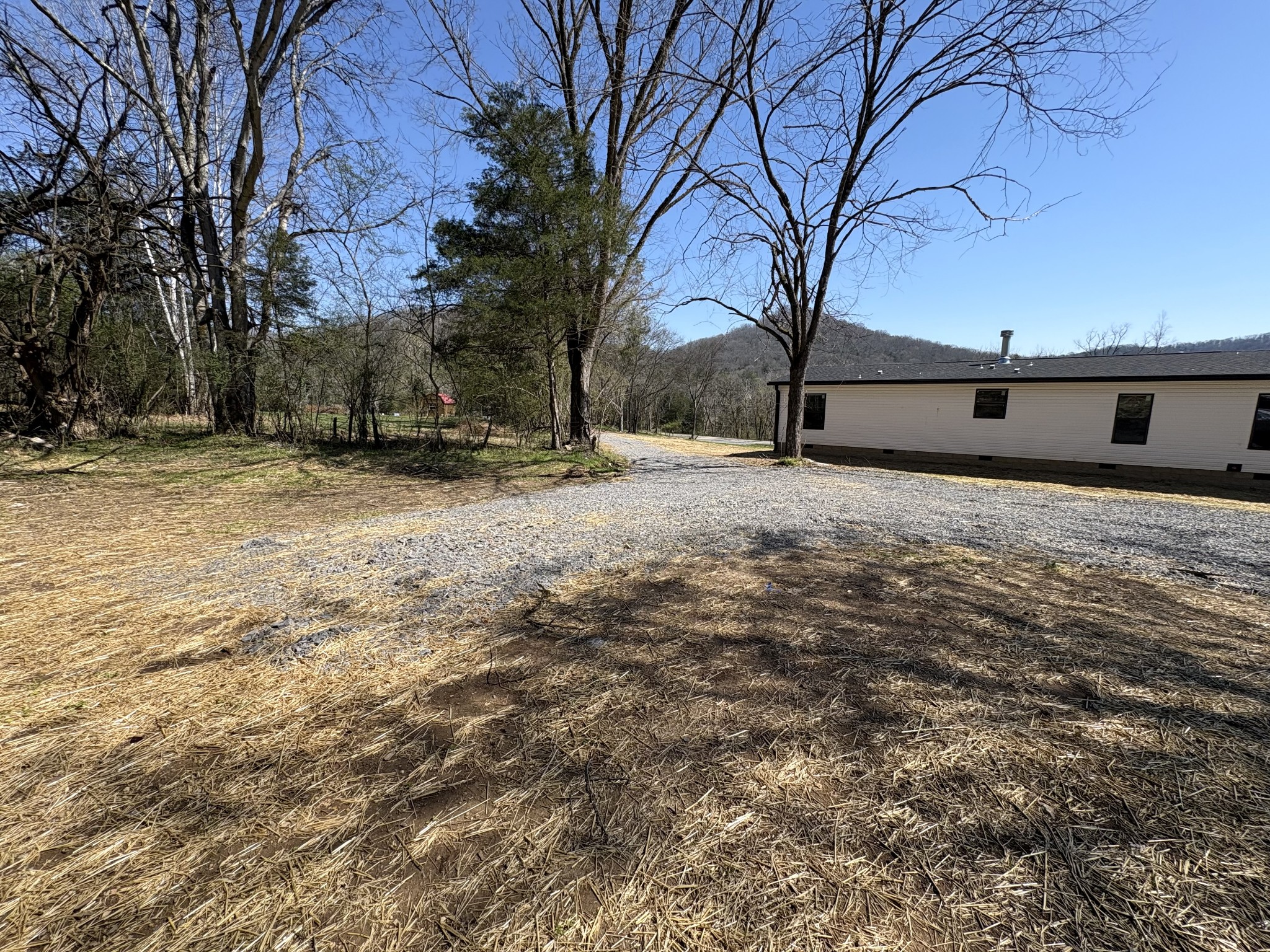 307 Enigma Rd, Chestnut Mound, TN 38552