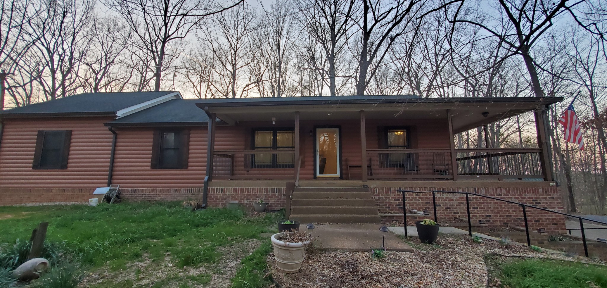 1109 Ellis Ct, Chapmansboro, TN 37035