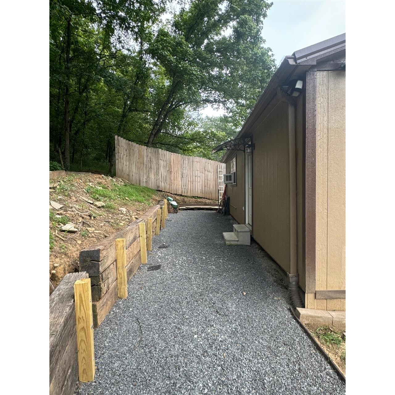 165 Haze Hyde Hollow Rd, Bethpage, TN 37022