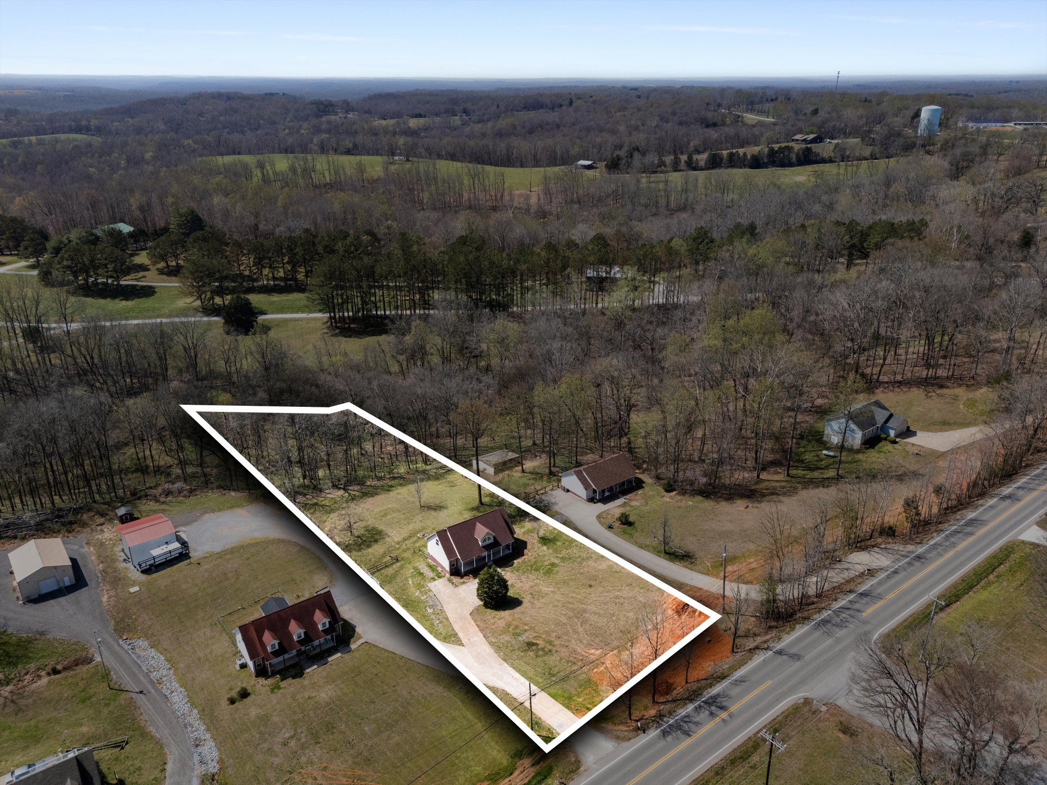 2789 Highway 12 , Chapmansboro, TN 37035