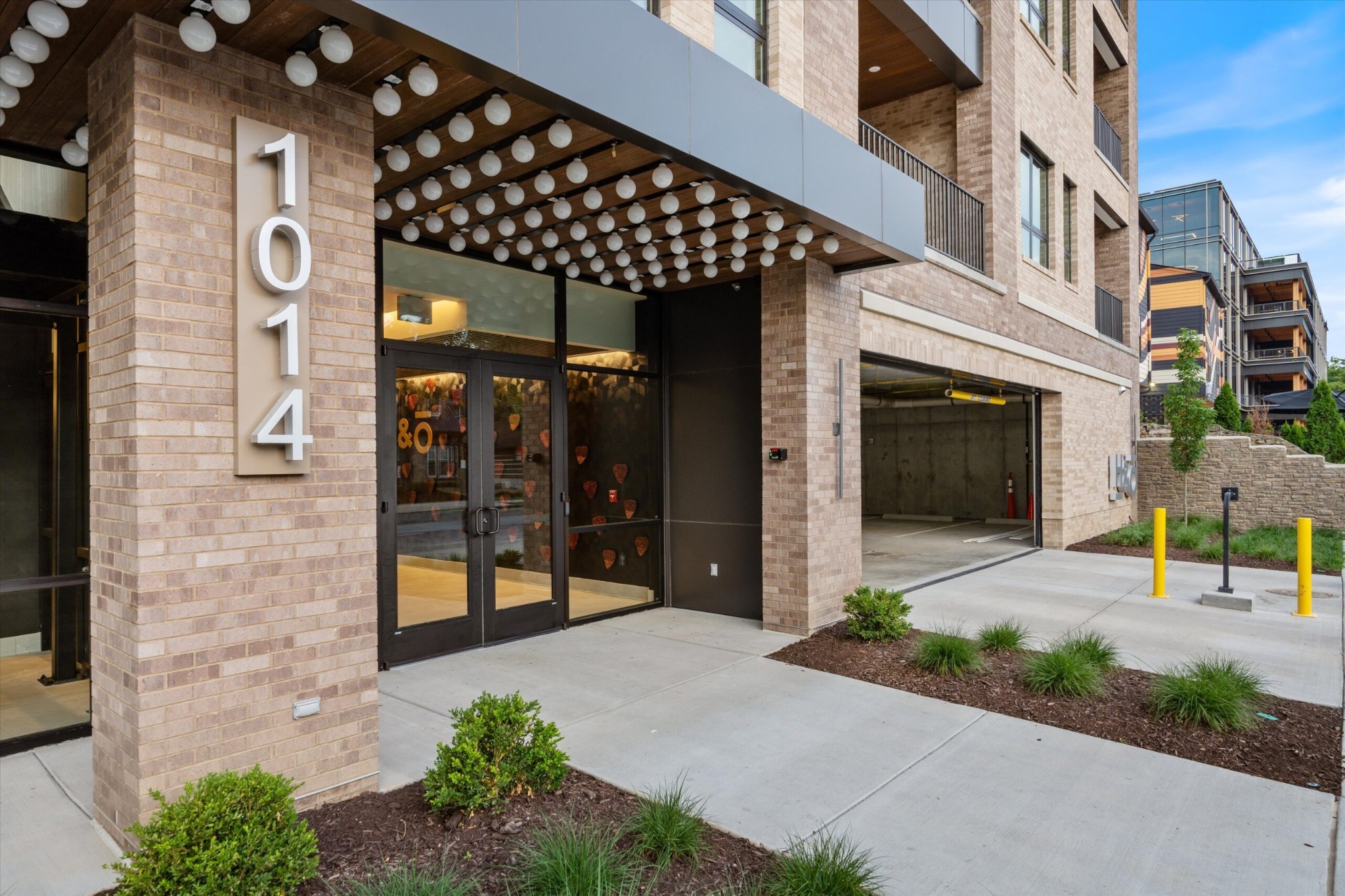 1014 16th Ave #203, Nashville, TN 37212