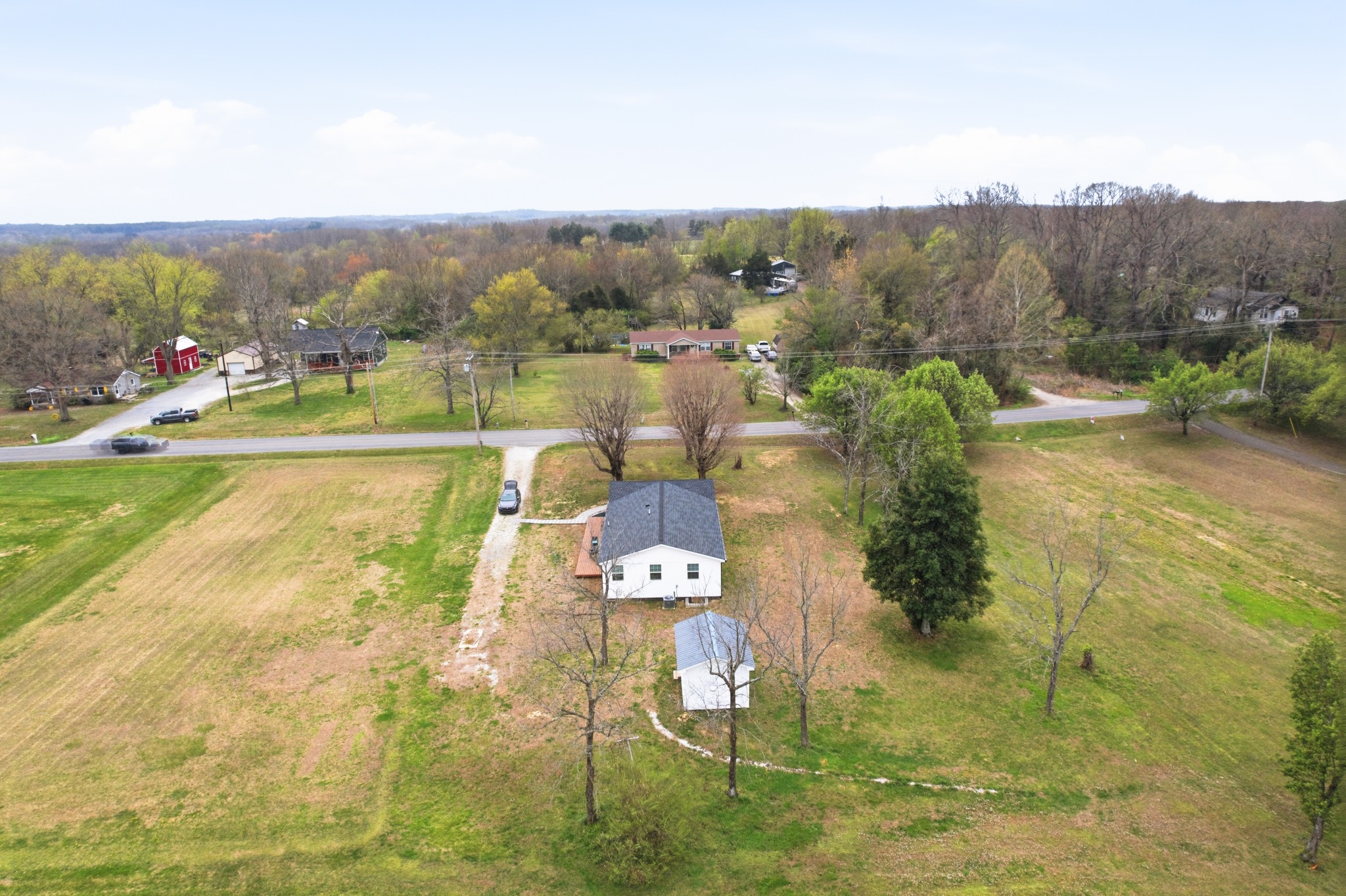 1237 Abiff Rd, Bon Aqua, TN 37025