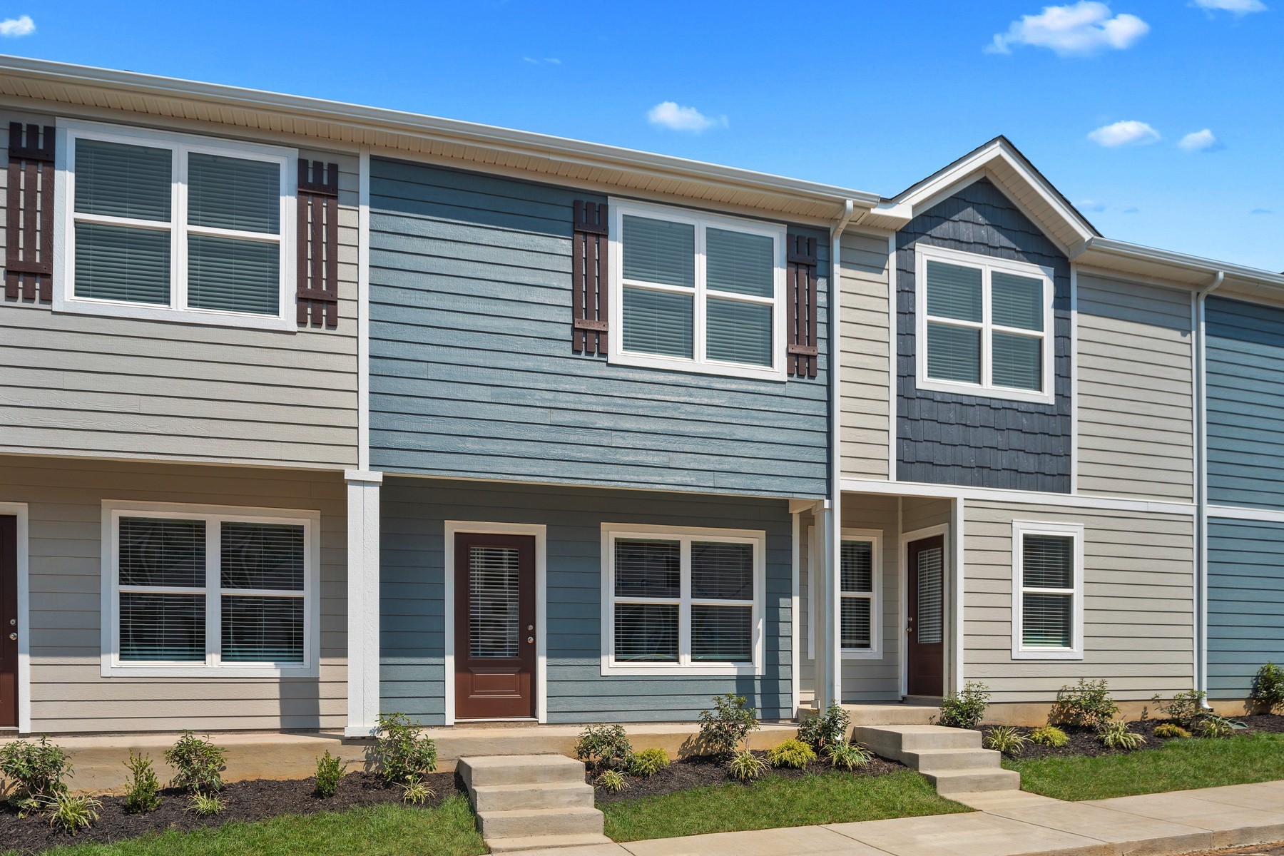 6055 Cullen Dr, La Vergne, TN 37086