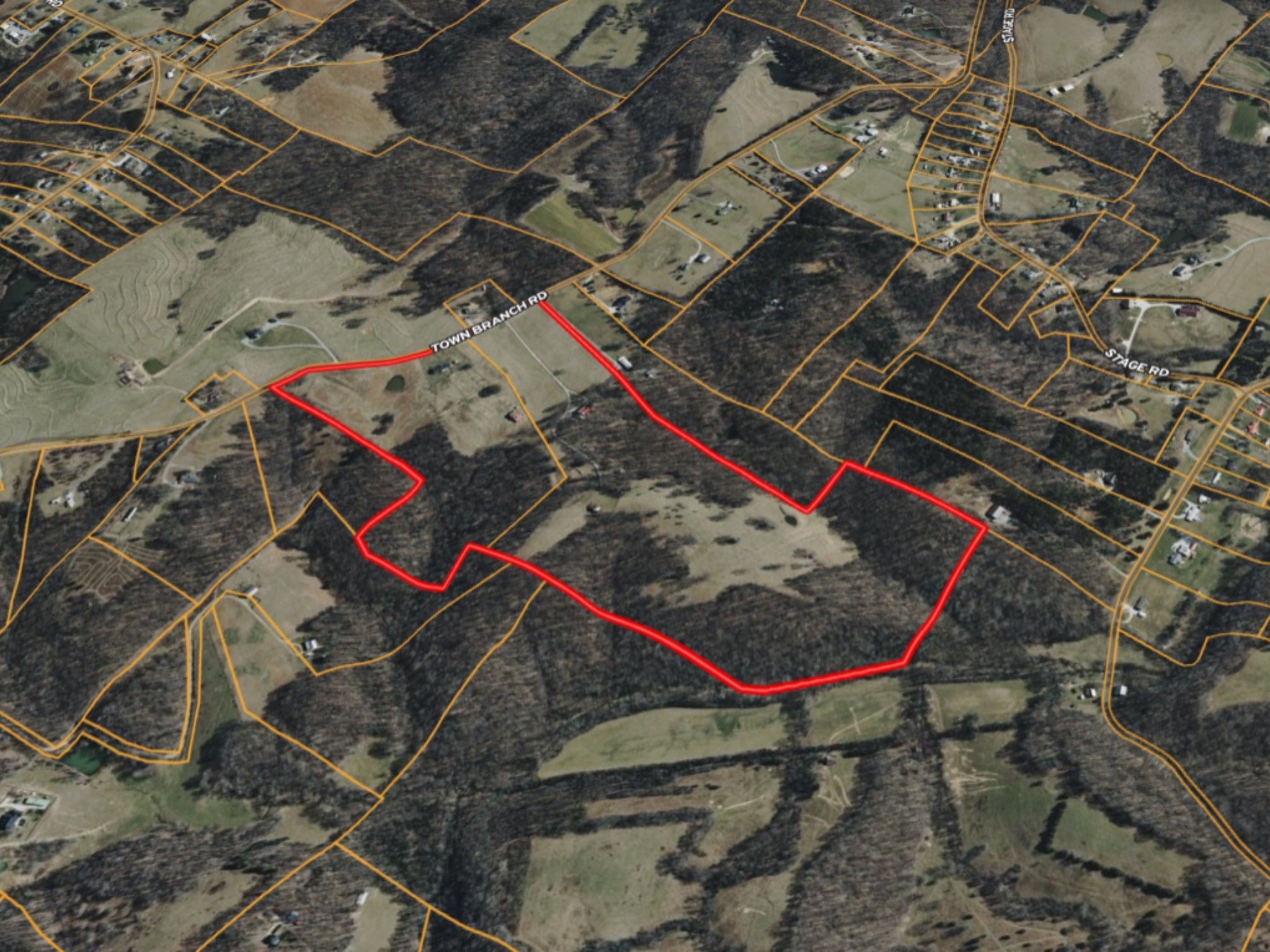 901 Town Branch Rd, Charlotte, TN 37036