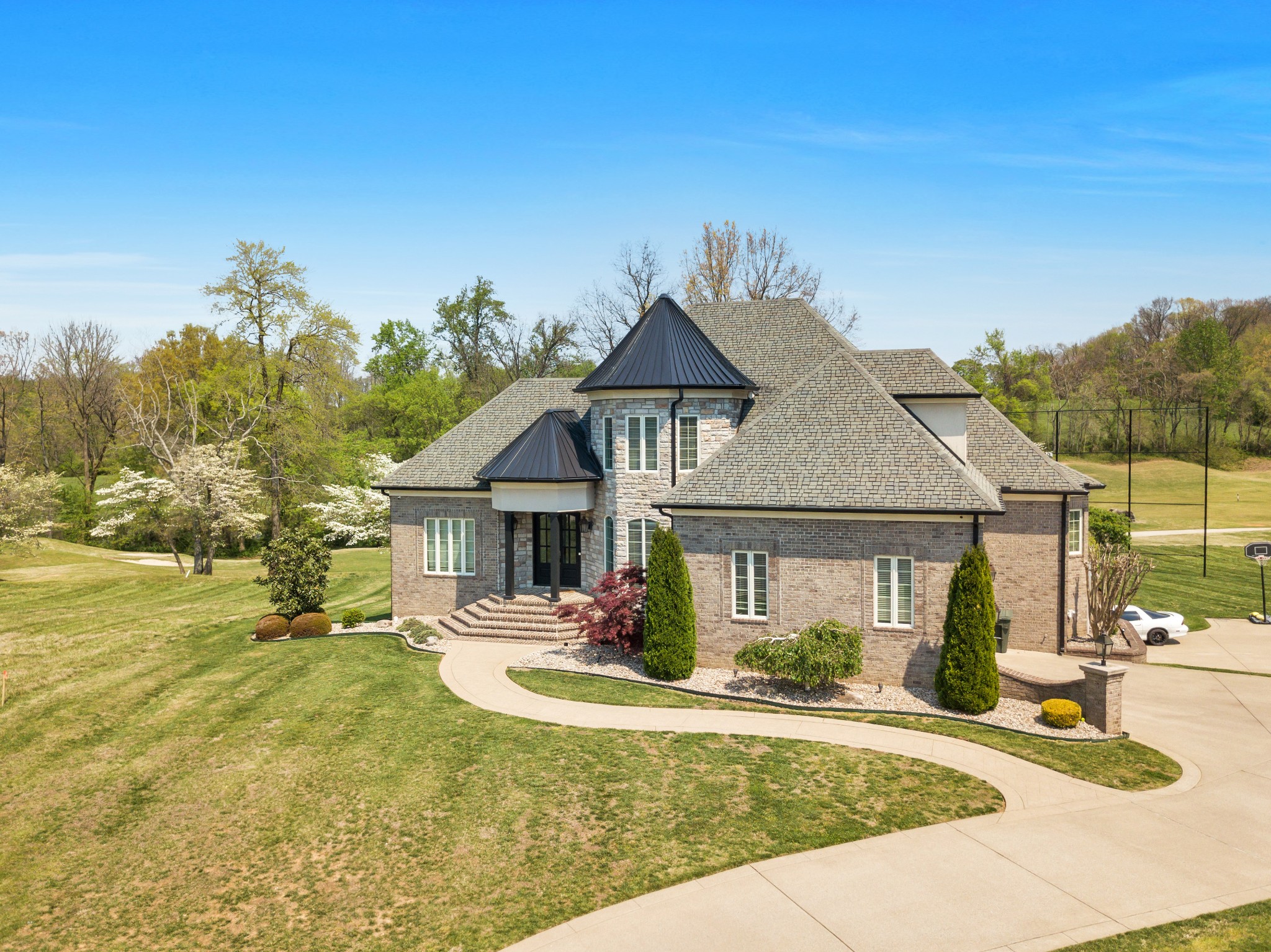 835 Savannah West Ct, Springfield, TN 37172