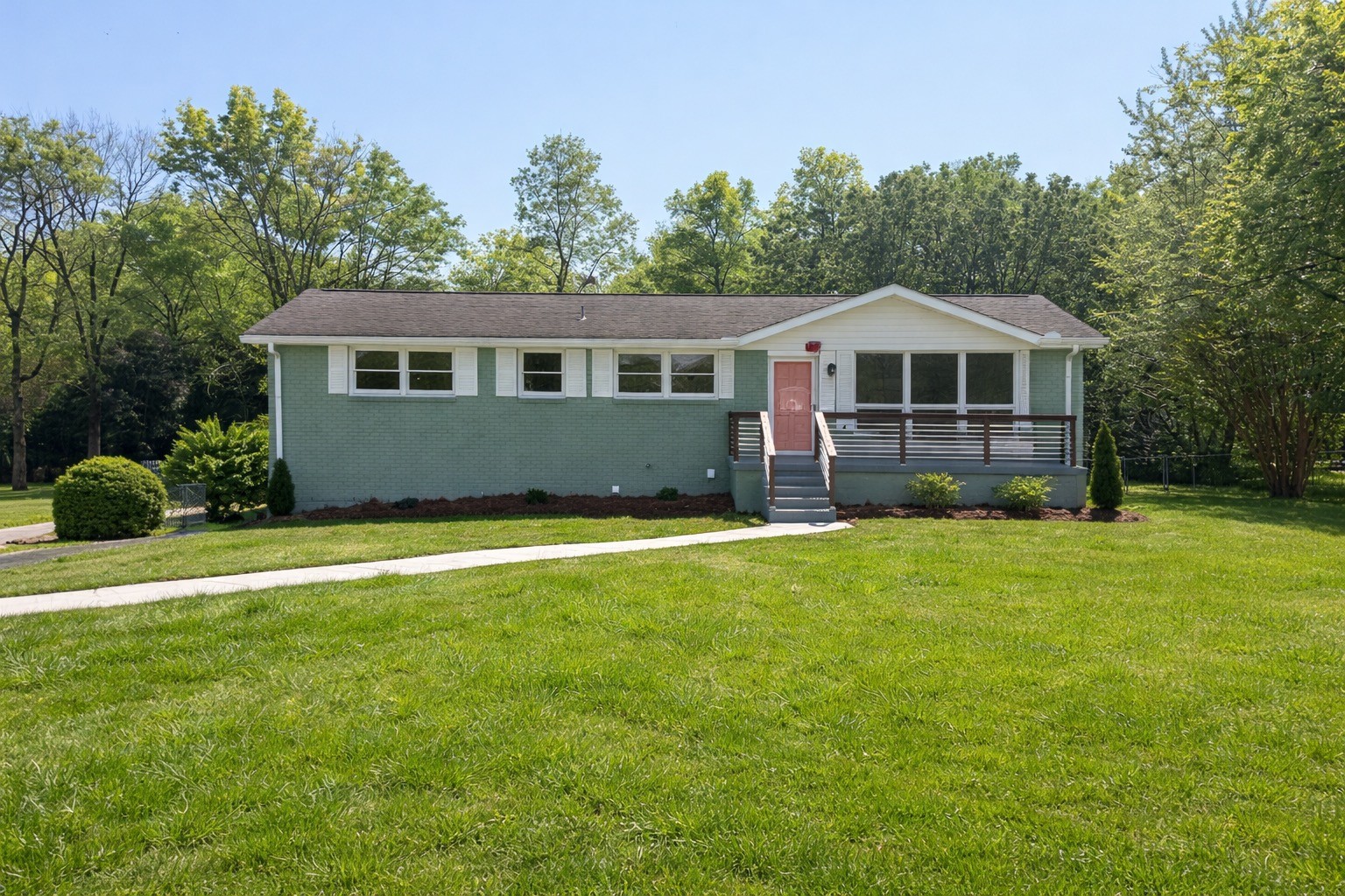 1614 Shady Cir, Lebanon, TN 37087