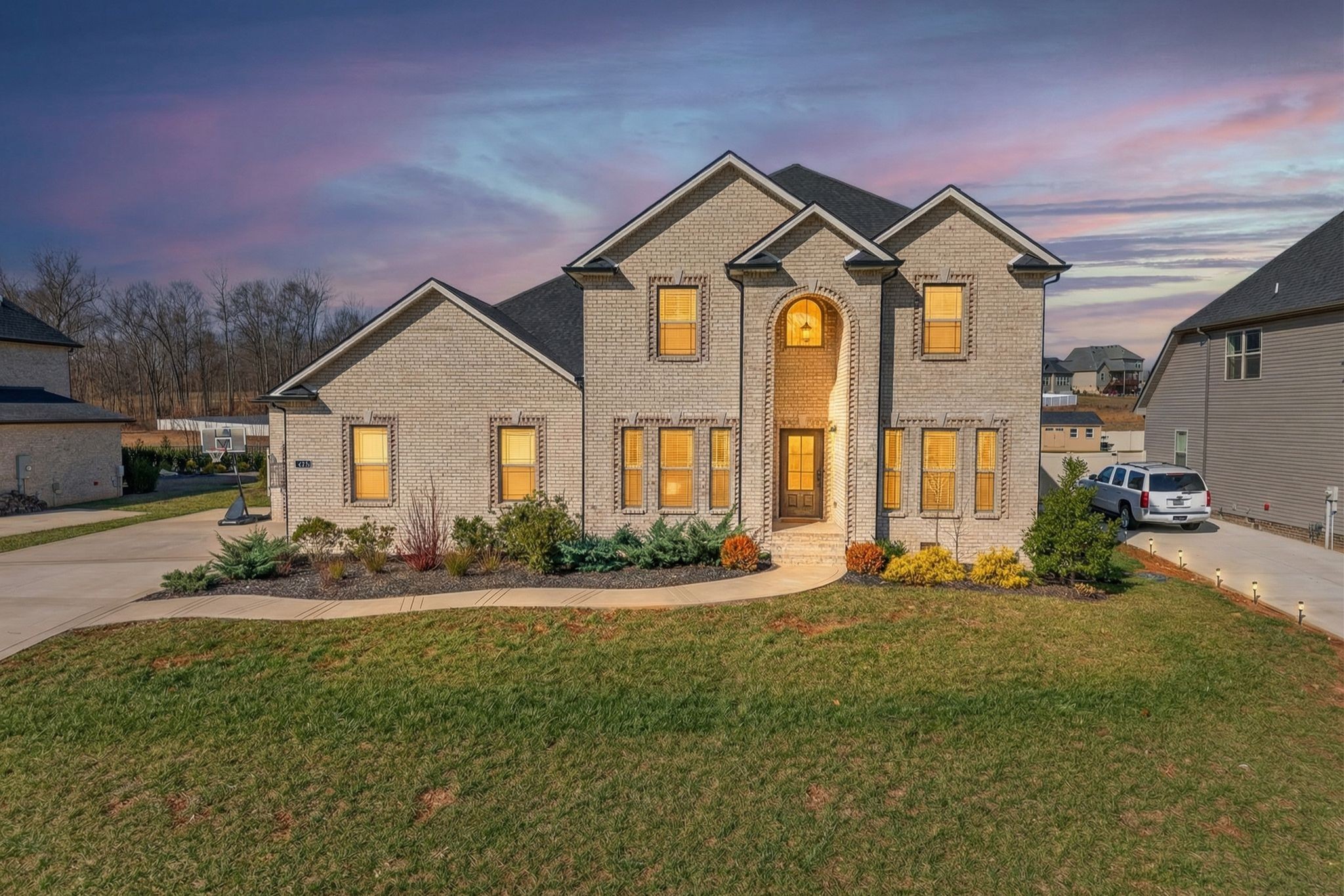 308 Young Ln, Pleasant View, TN 37146
