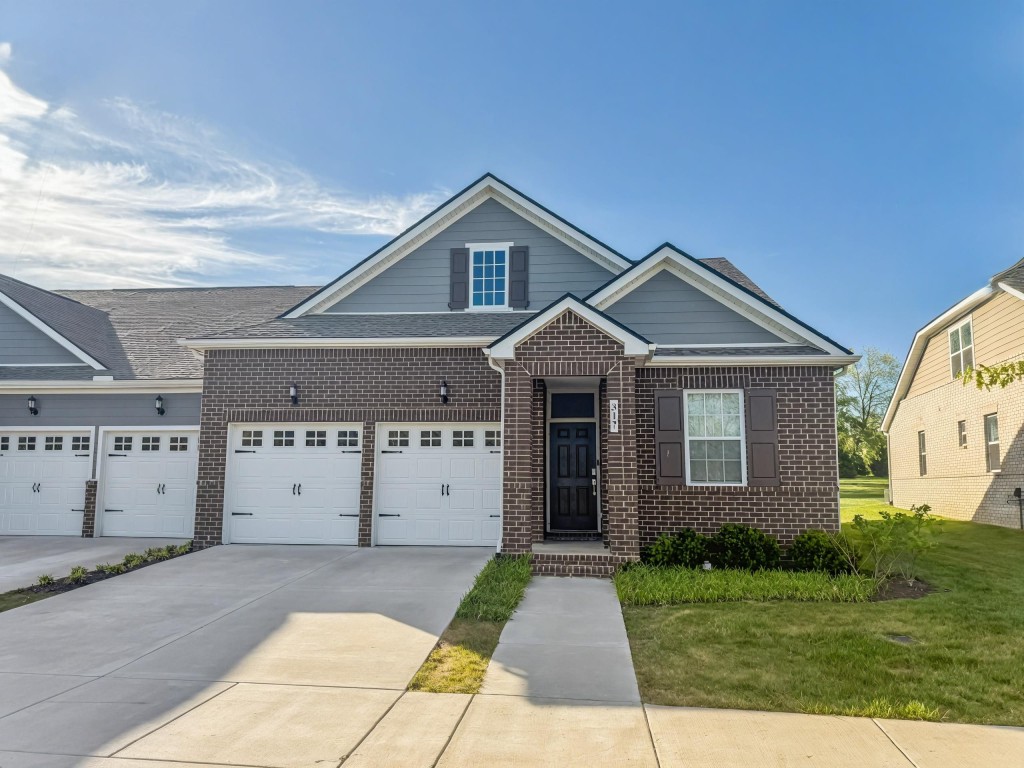317 Gingerwood Ln, Hendersonville, TN 37075
