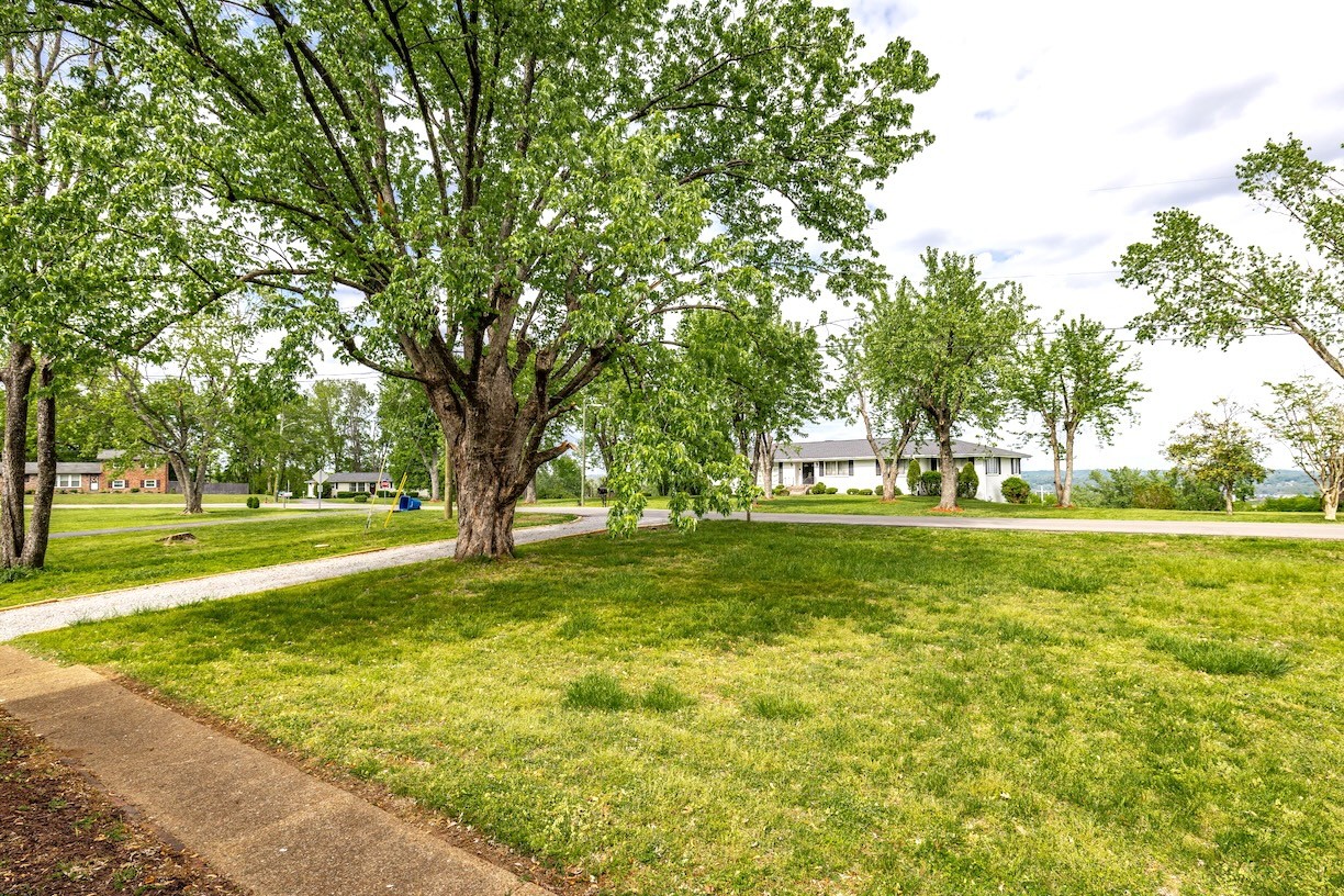 403 Rosehill Ct, Goodlettsville, TN 37072