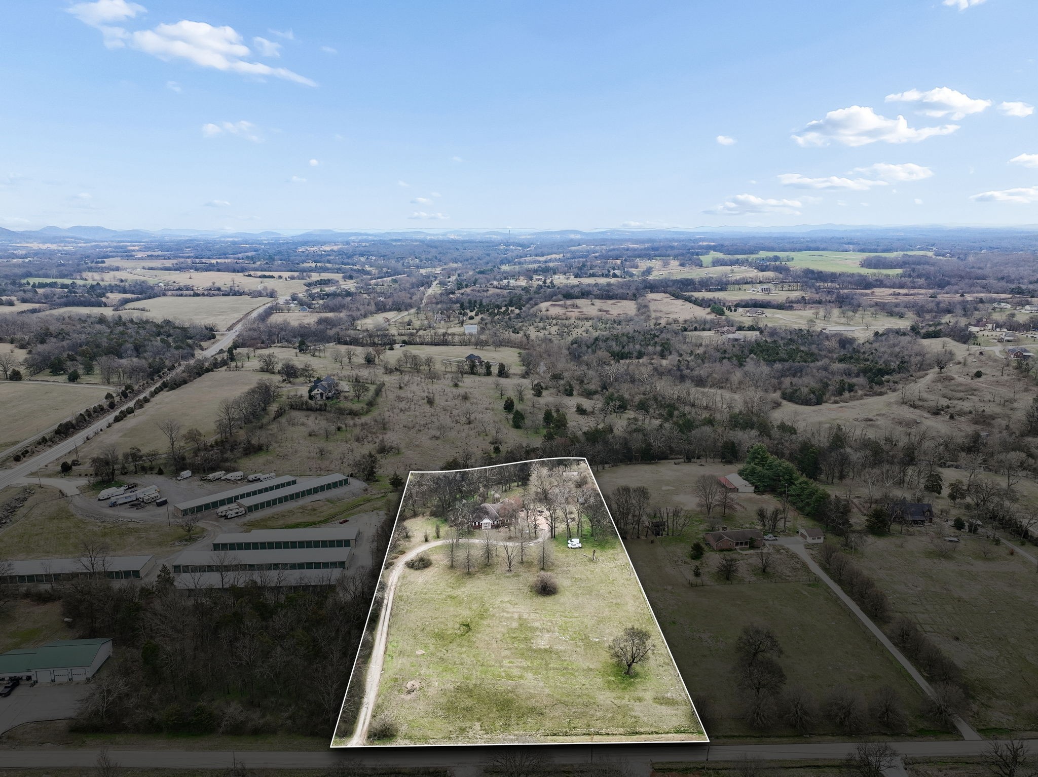 1019 Hilton Ln, Castalian Springs, TN 37031