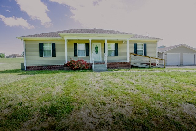 4272 Jl Head Rd, Cedar Hill, TN 37032