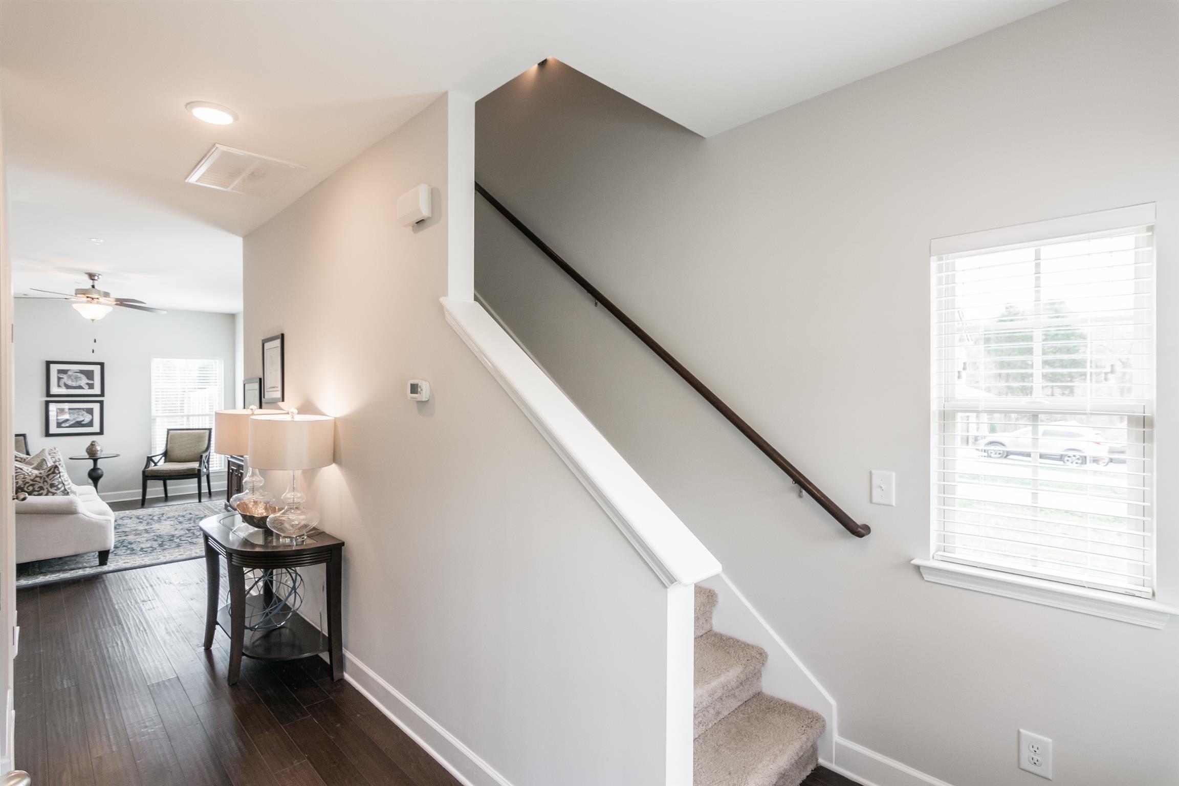 3008 Thornbury Pl