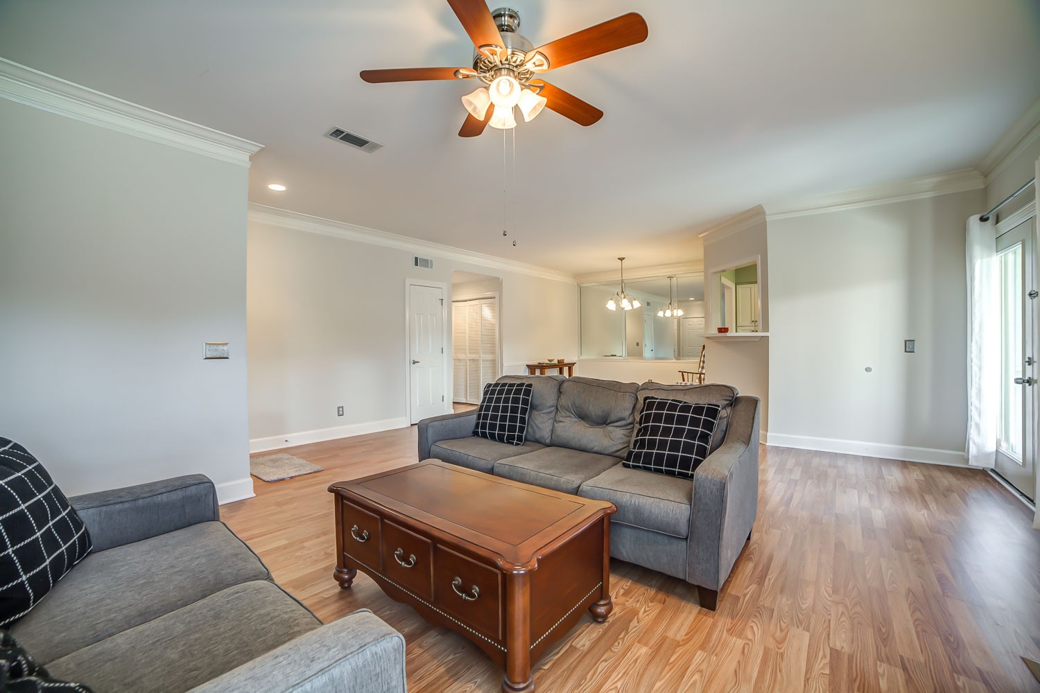 111 Ashlawn Court
