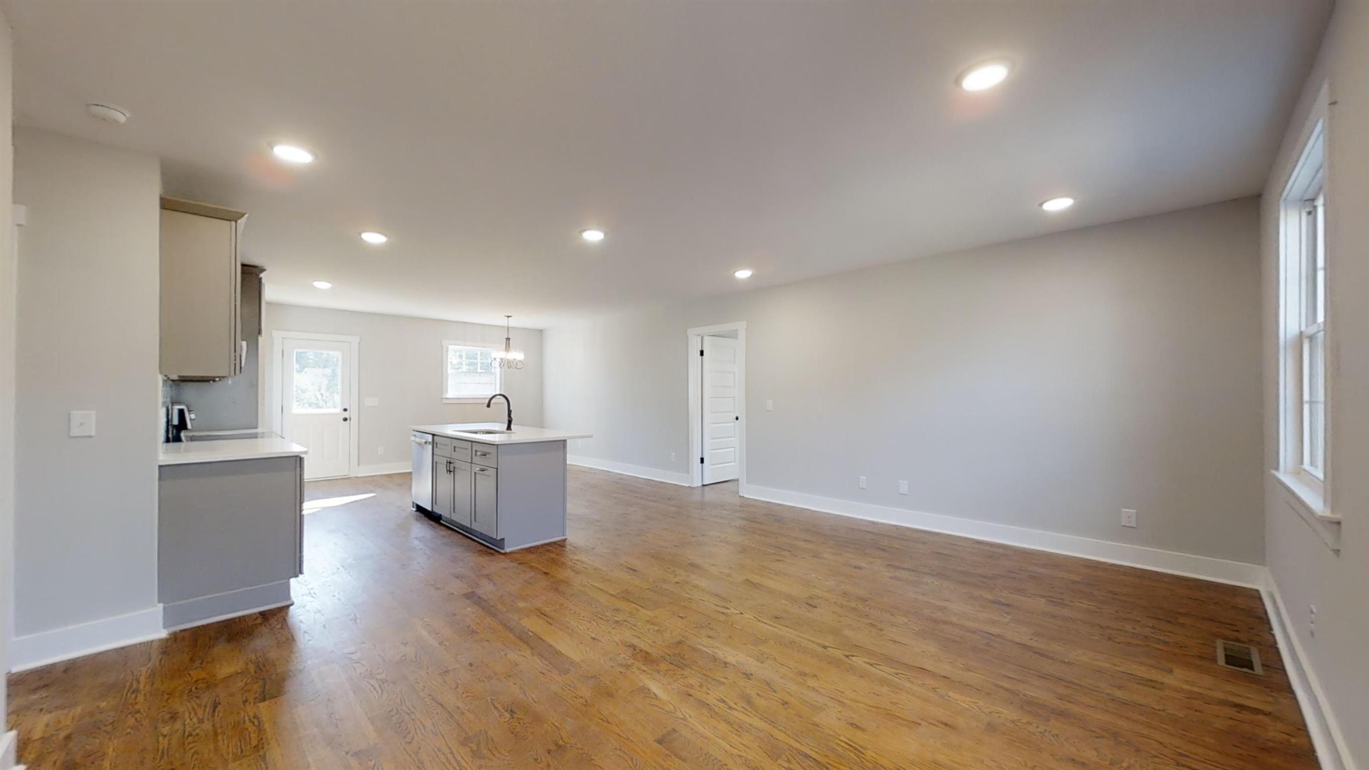 2412 Milton Dr
