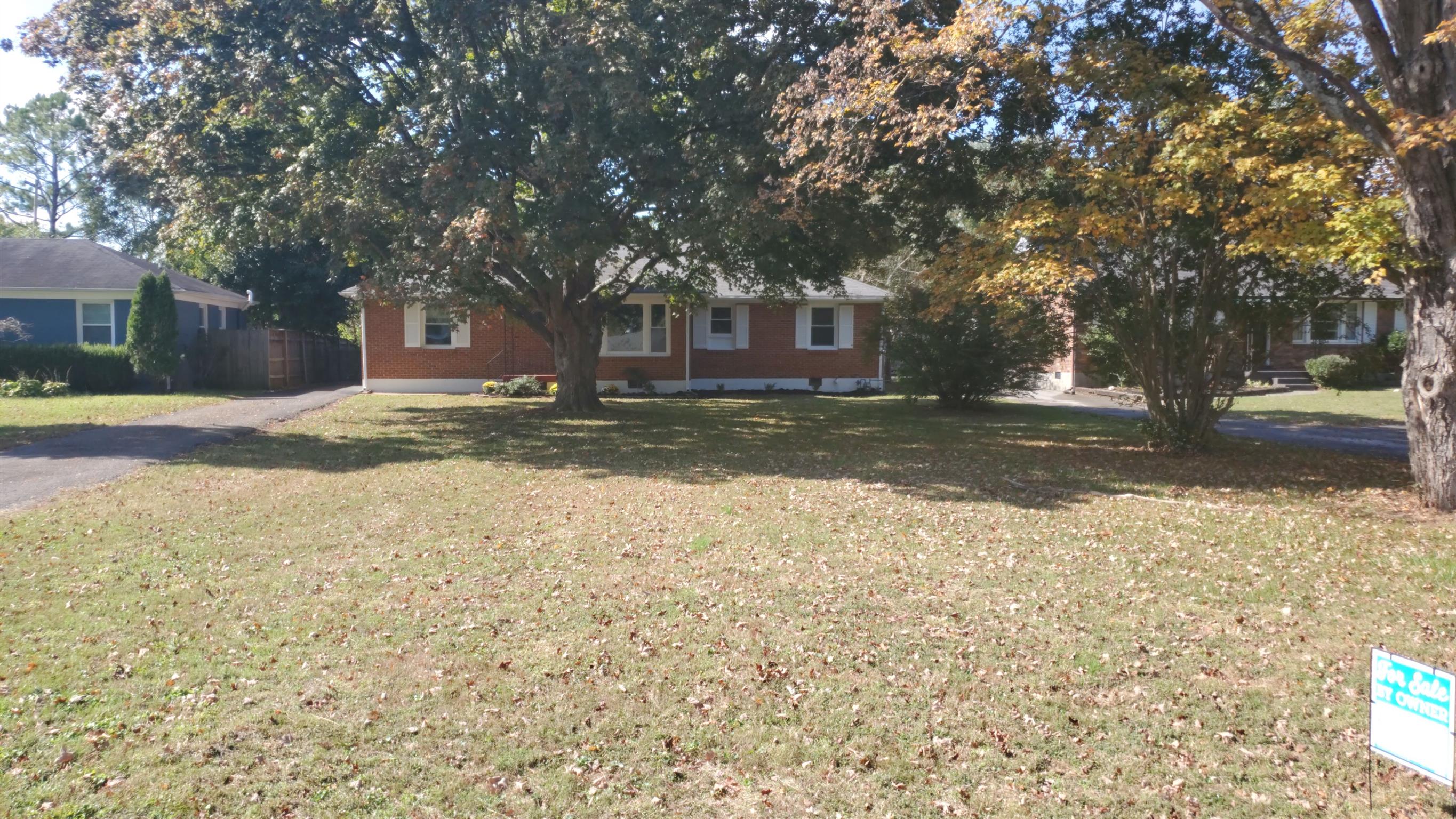 230 Graeme Dr