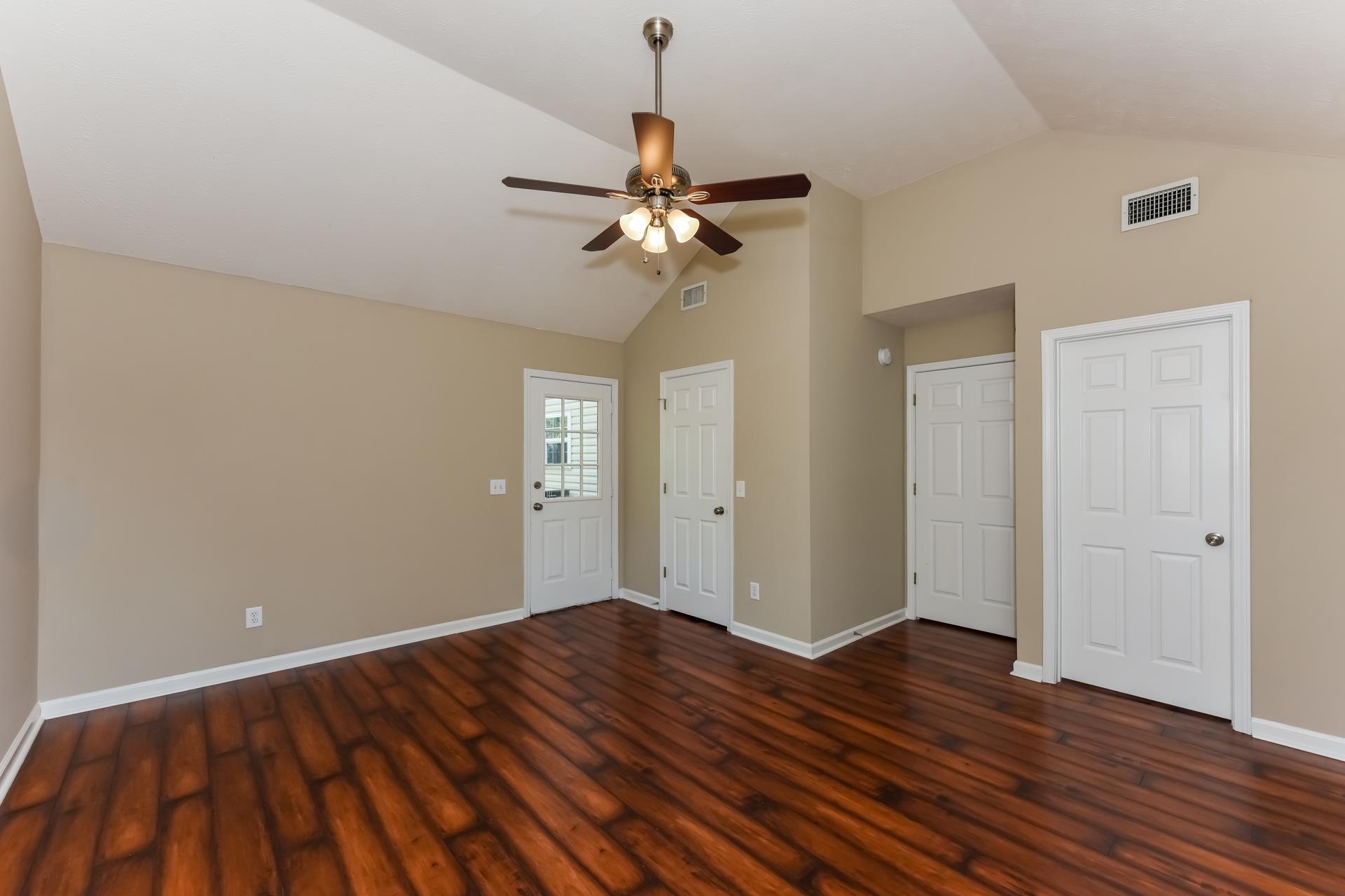 849 Post Oak Dr