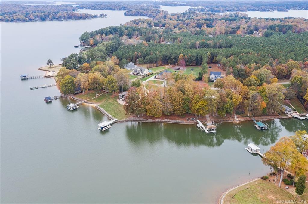 homes for sale in mooresville nc with basements