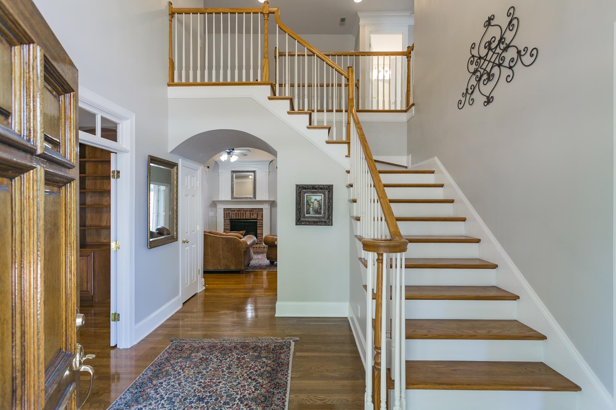 300 Rothwell Pl