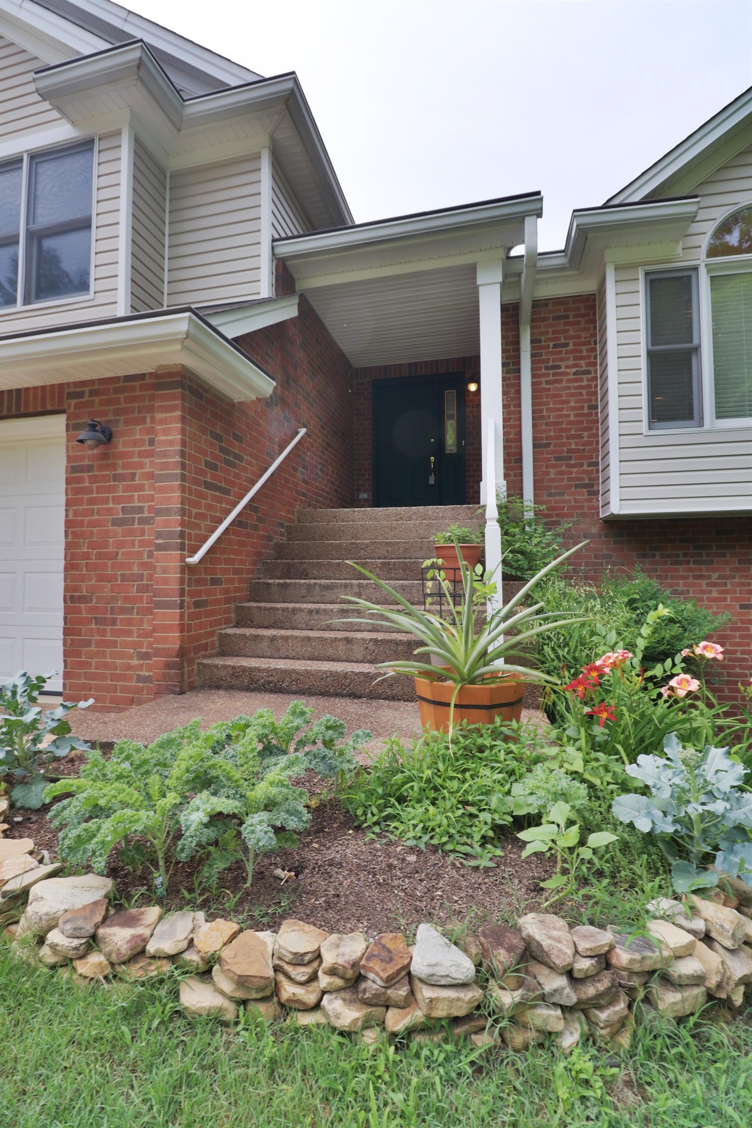 5424 Stone Box Ln