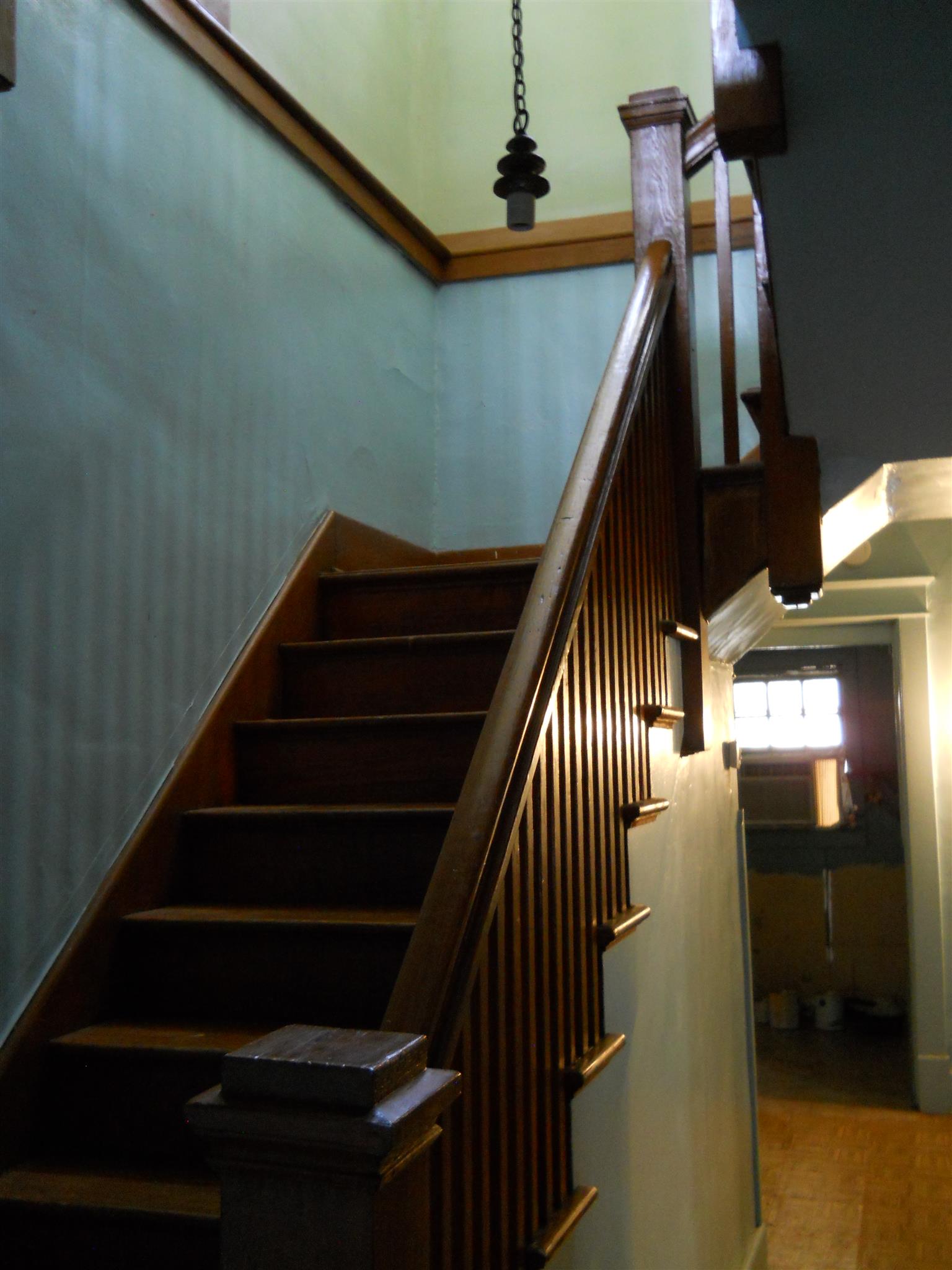 332 Chesterfield Ave