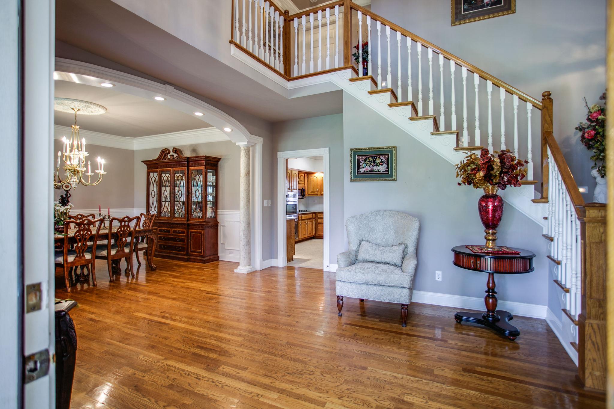 103 Spring View Dr