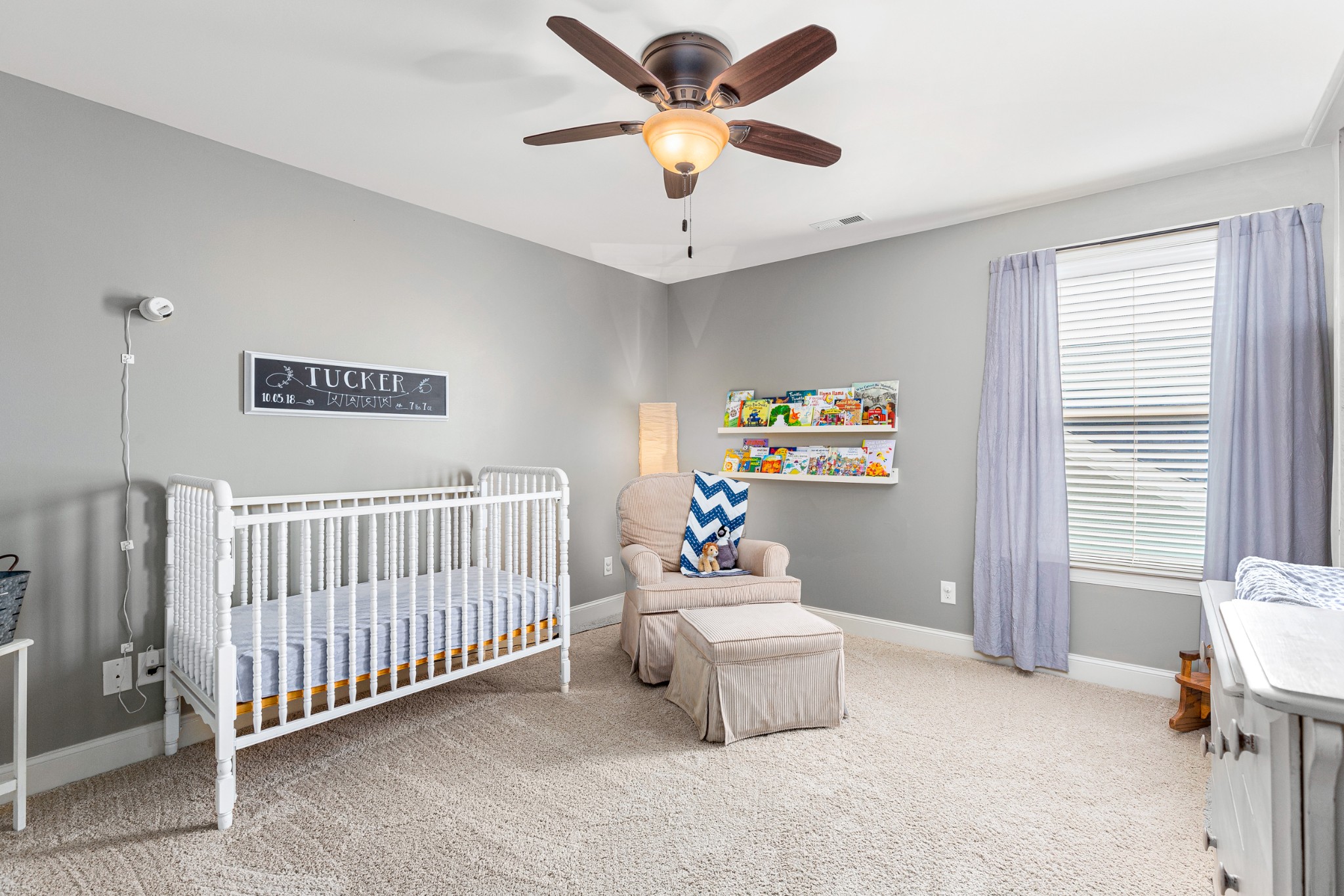 3128 Locust Holw Nolensville, Tennessee Don't have time to build, this 4.5 yr old is ready for you. This home features a two story family room, 9ft ceilings and 8ft doors. Fresh paint, Sand/Finish Hardwood floors, 4 Bedroom home with master on Main, Tiled Master shower w/Granite, crown molding, cased windows, granite counter tops, stainless steel appliances, under cabinet lighting, and a level lot that back up to common space . A custom built home located in Bent Creek!