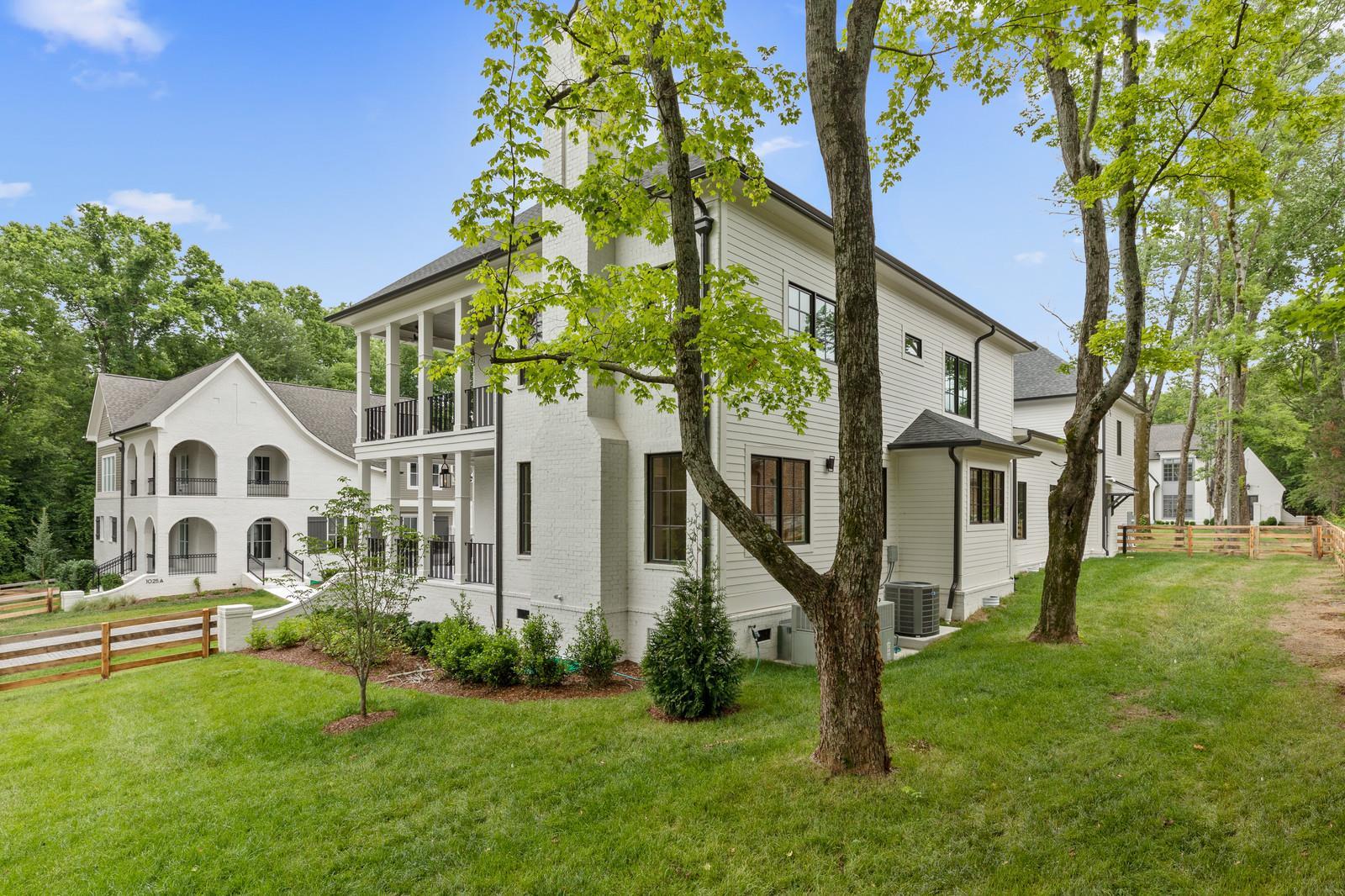 1027a Battery Lane